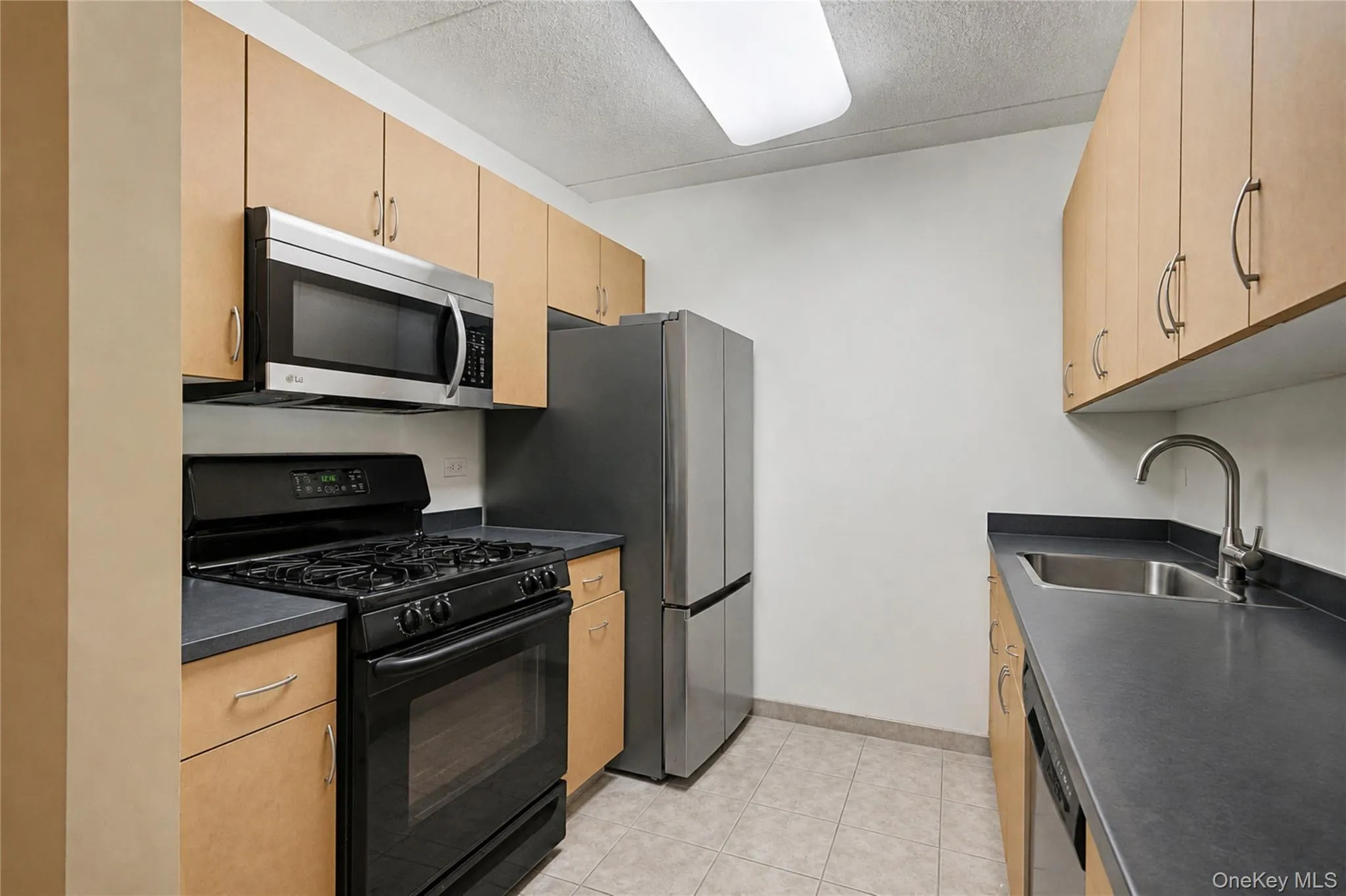 68 Bradhurst Avenue, New York, NY, 3 Bedrooms Bedrooms, 6 Rooms Rooms,2 BathroomsBathrooms,Residential,For Rent,Bradhurst,0,1018885 68 Bradhurst Avenue, New York, NY, 3 Bedrooms Bedrooms, 6 Rooms Rooms,2 BathroomsBathrooms,Residential,For Rent,Bradhurst,0,1018885