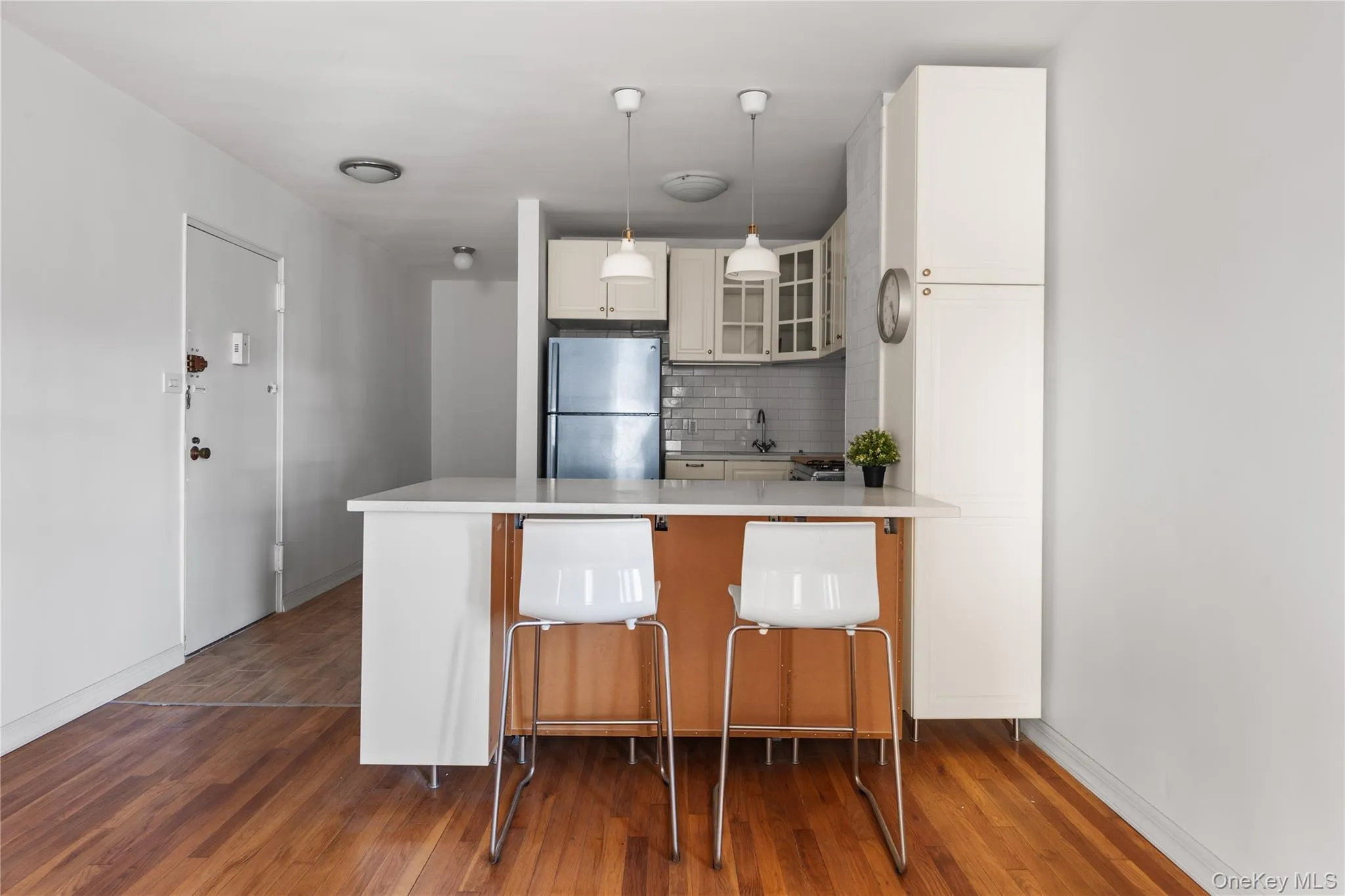 1625 Emmons Avenue, New York, NY, 1 Bedroom Bedrooms, 3 Rooms Rooms,1 BathroomBathrooms,Residential,For Rent,Emmons,0,1018893 1625 Emmons Avenue, New York, NY, 1 Bedroom Bedrooms, 3 Rooms Rooms,1 BathroomBathrooms,Residential,For Rent,Emmons,0,1018893
