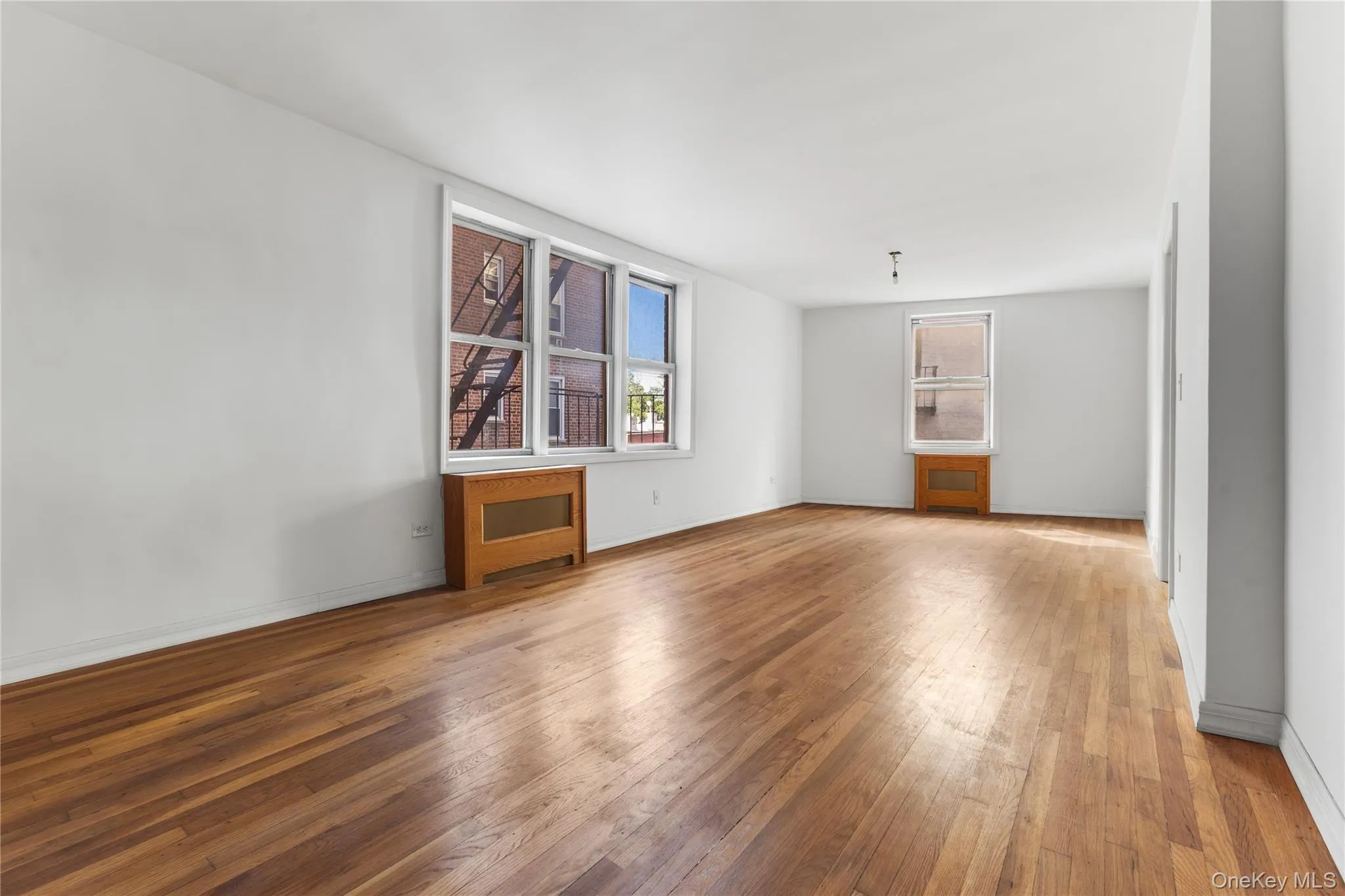 1625 Emmons Avenue, New York, NY, 1 Bedroom Bedrooms, 3 Rooms Rooms,1 BathroomBathrooms,Residential,For Rent,Emmons,0,1018893 1625 Emmons Avenue, New York, NY, 1 Bedroom Bedrooms, 3 Rooms Rooms,1 BathroomBathrooms,Residential,For Rent,Emmons,0,1018893