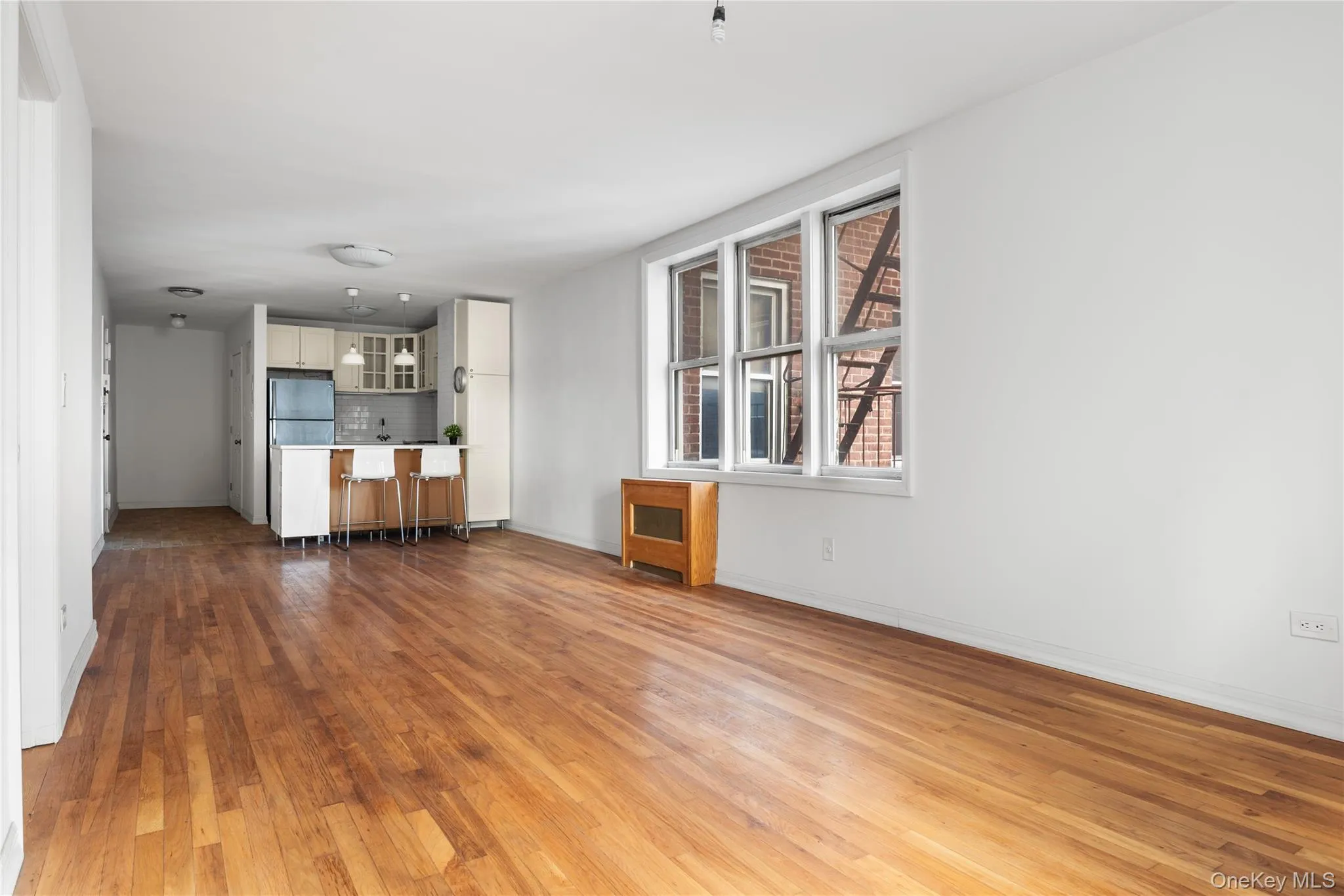 1625 Emmons Avenue, New York, NY, 1 Bedroom Bedrooms, 3 Rooms Rooms,1 BathroomBathrooms,Residential,For Rent,Emmons,0,1018893 1625 Emmons Avenue, New York, NY, 1 Bedroom Bedrooms, 3 Rooms Rooms,1 BathroomBathrooms,Residential,For Rent,Emmons,0,1018893