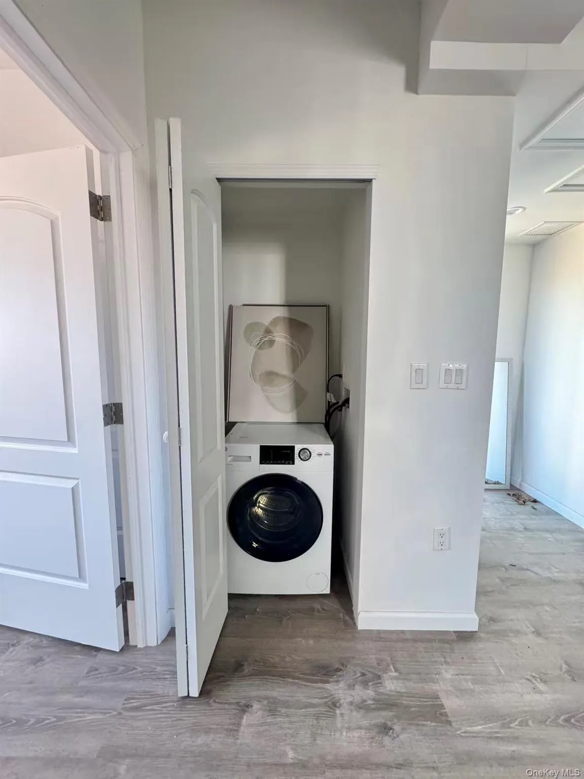 97-30 64TH Avenue, New York, NY, 2 Rooms Rooms,1 BathroomBathrooms,Residential,For Rent,64TH,0,KEY1018896 97-30 64TH Avenue, New York, NY, 2 Rooms Rooms,1 BathroomBathrooms,Residential,For Rent,64TH,0,KEY1018896