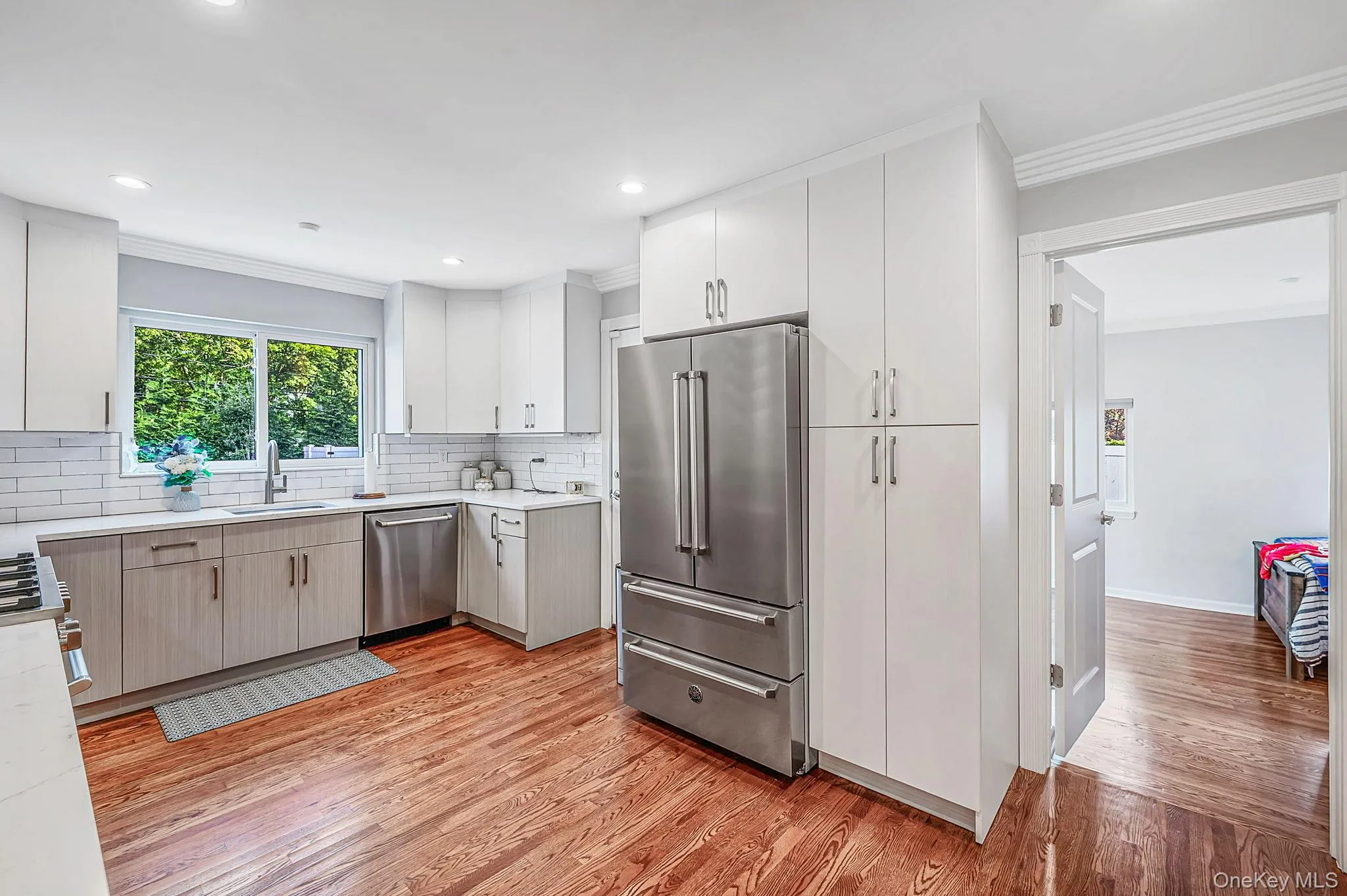 61 Lauren Avenue, Huntington, NY, 4 Bedrooms Bedrooms, 14 Rooms Rooms,3 BathroomsBathrooms,Residential,For Rent,Lauren,0,1018897 61 Lauren Avenue, Huntington, NY, 4 Bedrooms Bedrooms, 14 Rooms Rooms,3 BathroomsBathrooms,Residential,For Rent,Lauren,0,1018897
