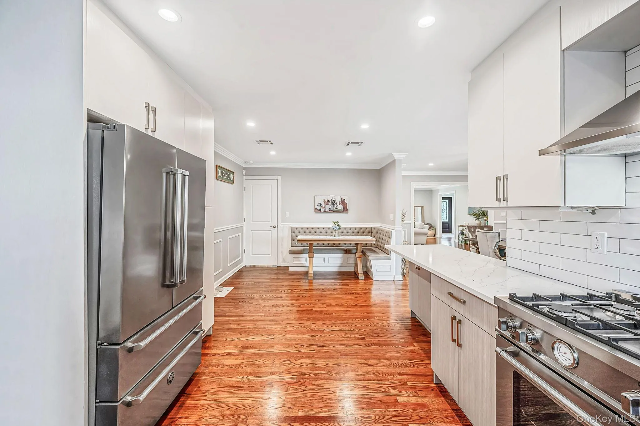 61 Lauren Avenue, Huntington, NY, 4 Bedrooms Bedrooms, 14 Rooms Rooms,3 BathroomsBathrooms,Residential,For Rent,Lauren,0,1018897 61 Lauren Avenue, Huntington, NY, 4 Bedrooms Bedrooms, 14 Rooms Rooms,3 BathroomsBathrooms,Residential,For Rent,Lauren,0,1018897