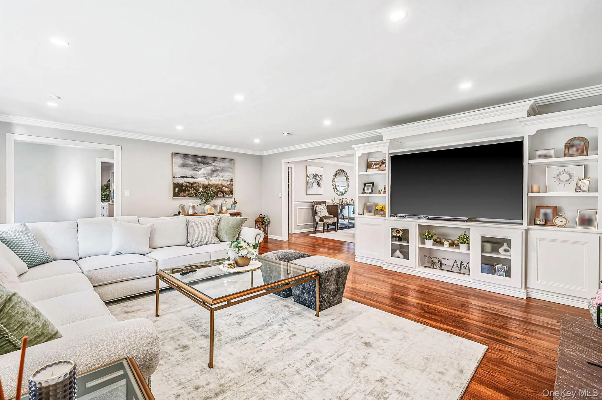 61 Lauren Avenue, Huntington, NY, 4 Bedrooms Bedrooms, 14 Rooms Rooms,3 BathroomsBathrooms,Residential,For Rent,Lauren,0,1018897 61 Lauren Avenue, Huntington, NY, 4 Bedrooms Bedrooms, 14 Rooms Rooms,3 BathroomsBathrooms,Residential,For Rent,Lauren,0,1018897