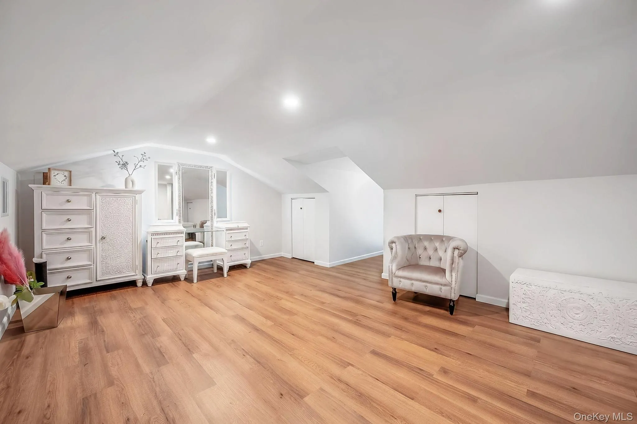 61 Lauren Avenue, Huntington, NY, 4 Bedrooms Bedrooms, 14 Rooms Rooms,3 BathroomsBathrooms,Residential,For Rent,Lauren,0,1018897 61 Lauren Avenue, Huntington, NY, 4 Bedrooms Bedrooms, 14 Rooms Rooms,3 BathroomsBathrooms,Residential,For Rent,Lauren,0,1018897