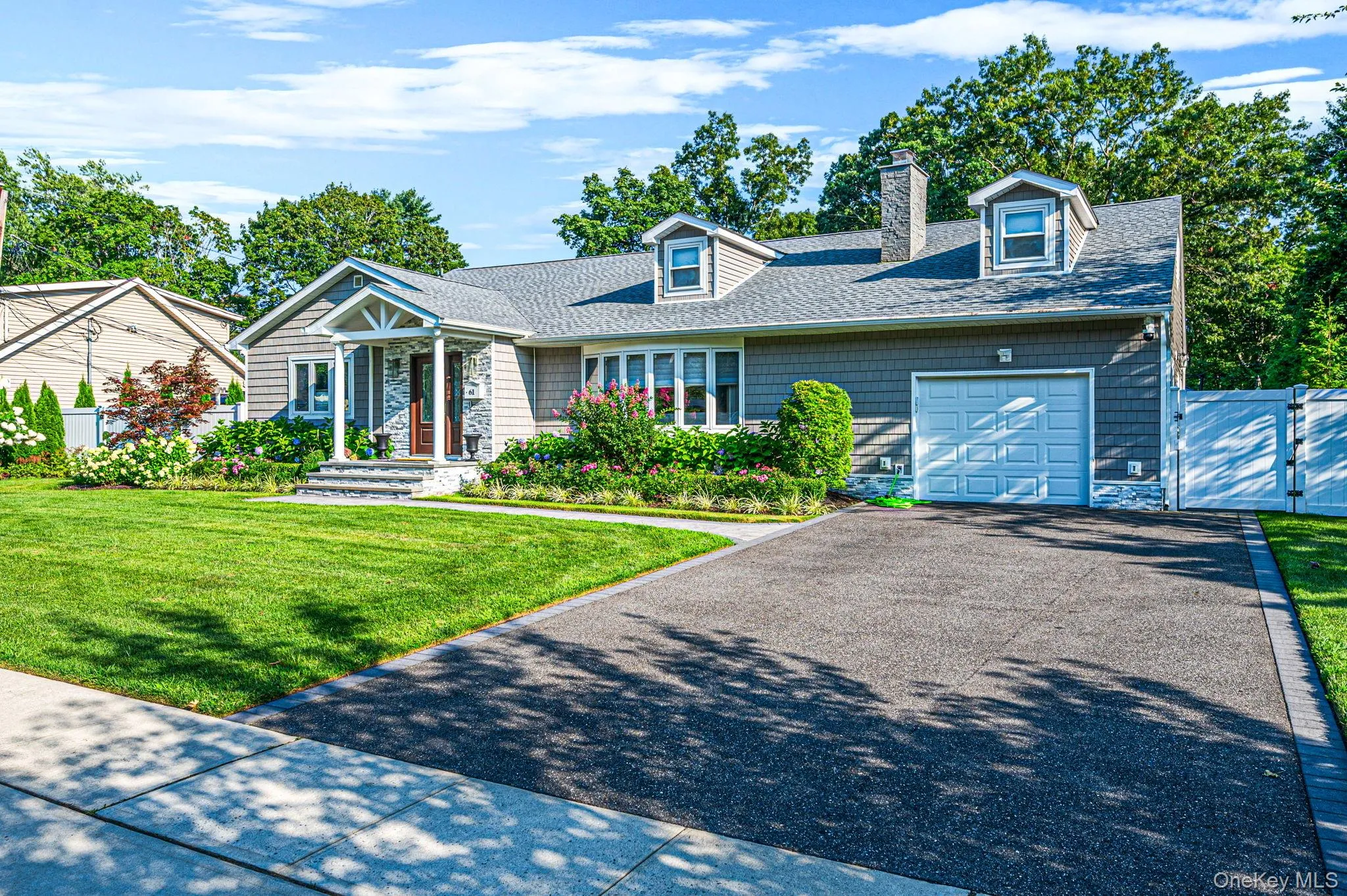 61 Lauren Avenue, Huntington, NY, 4 Bedrooms Bedrooms, 14 Rooms Rooms,3 BathroomsBathrooms,Residential,For Rent,Lauren,0,1018897 61 Lauren Avenue, Huntington, NY, 4 Bedrooms Bedrooms, 14 Rooms Rooms,3 BathroomsBathrooms,Residential,For Rent,Lauren,0,1018897