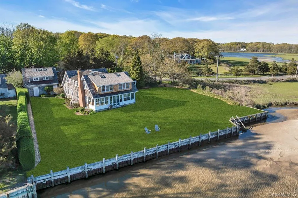 10450 New Suffolk Avenue, Southold, NY, 4 Bedrooms Bedrooms, 9 Rooms Rooms,3 BathroomsBathrooms,Residential Lease,For Rent,New Suffolk,0,1018901 10450 New Suffolk Avenue, Southold, NY, 4 Bedrooms Bedrooms, 9 Rooms Rooms,3 BathroomsBathrooms,Residential Lease,For Rent,New Suffolk,0,1018901