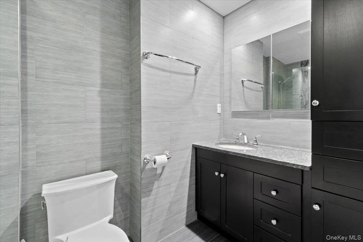 8507 Avon Street, New York, NY, 4 Bedrooms Bedrooms, 10 Rooms Rooms,3 BathroomsBathrooms,Residential,For Rent,Avon,0,1018903 8507 Avon Street, New York, NY, 4 Bedrooms Bedrooms, 10 Rooms Rooms,3 BathroomsBathrooms,Residential,For Rent,Avon,0,1018903