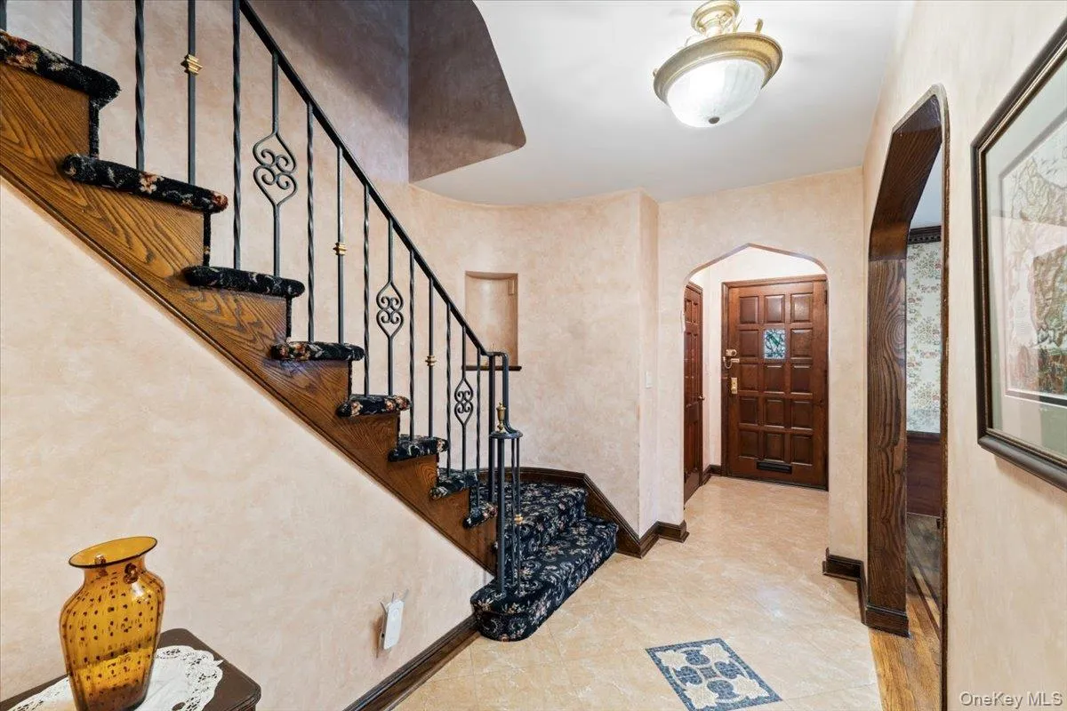 8507 Avon Street, New York, NY, 4 Bedrooms Bedrooms, 10 Rooms Rooms,3 BathroomsBathrooms,Residential,For Rent,Avon,0,1018903 8507 Avon Street, New York, NY, 4 Bedrooms Bedrooms, 10 Rooms Rooms,3 BathroomsBathrooms,Residential,For Rent,Avon,0,1018903