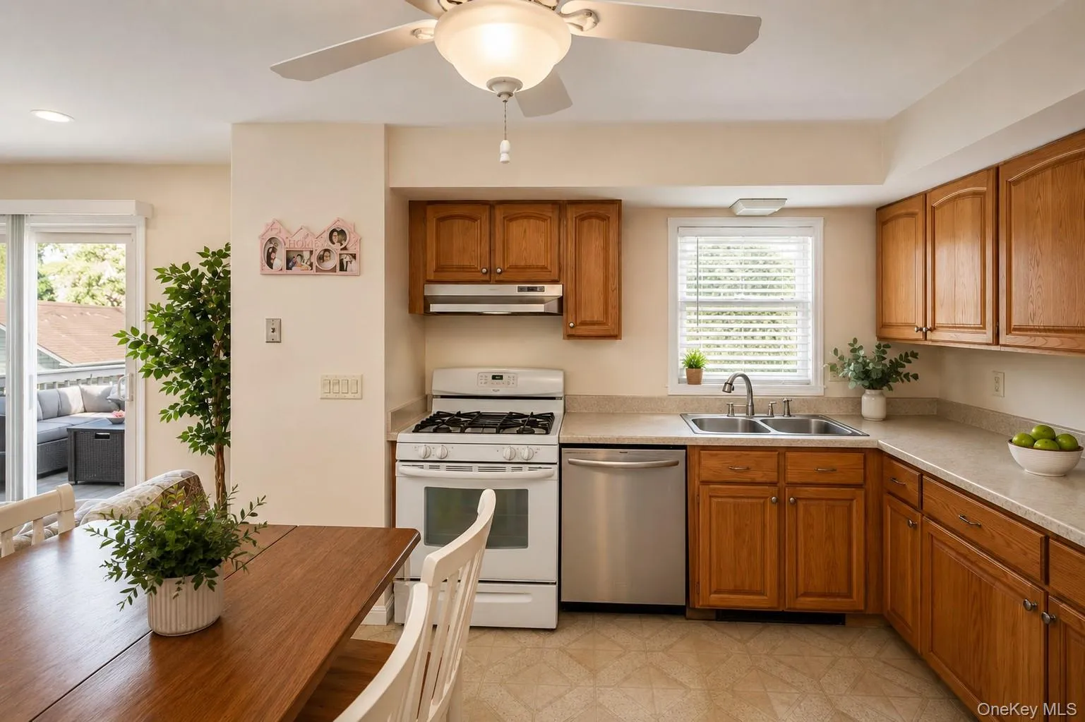 307 Terrace Avenue, Mount Vernon, NY, 4 Bedrooms Bedrooms, 7 Rooms Rooms,2 BathroomsBathrooms,Residential,For Rent,Terrace,0,1018906 307 Terrace Avenue, Mount Vernon, NY, 4 Bedrooms Bedrooms, 7 Rooms Rooms,2 BathroomsBathrooms,Residential,For Rent,Terrace,0,1018906