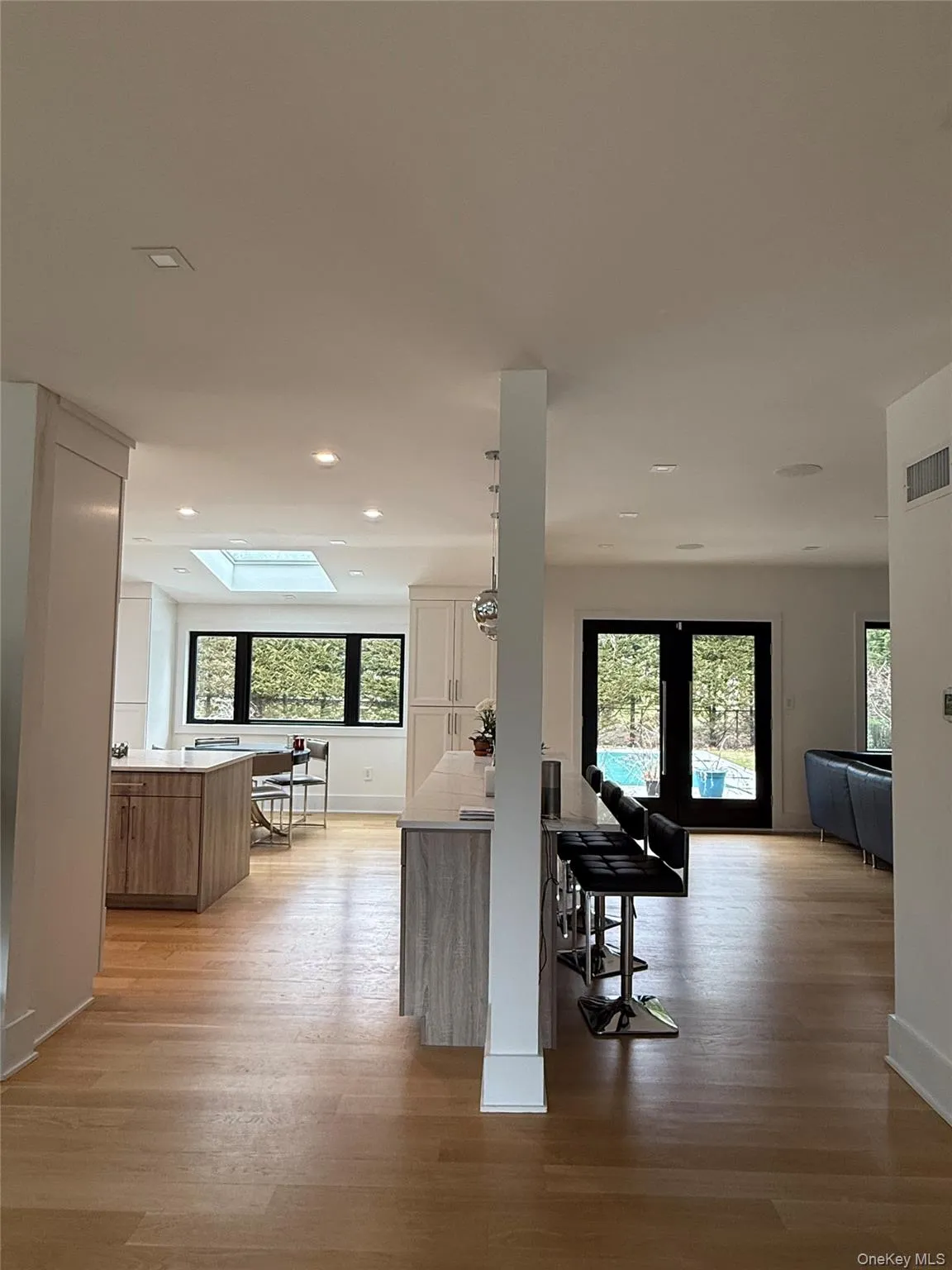 43 Marian Lane, Oyster Bay, NY, 4 Bedrooms Bedrooms, 10 Rooms Rooms,4 BathroomsBathrooms,Residential,For Rent,Marian,0,1018911 43 Marian Lane, Oyster Bay, NY, 4 Bedrooms Bedrooms, 10 Rooms Rooms,4 BathroomsBathrooms,Residential,For Rent,Marian,0,1018911