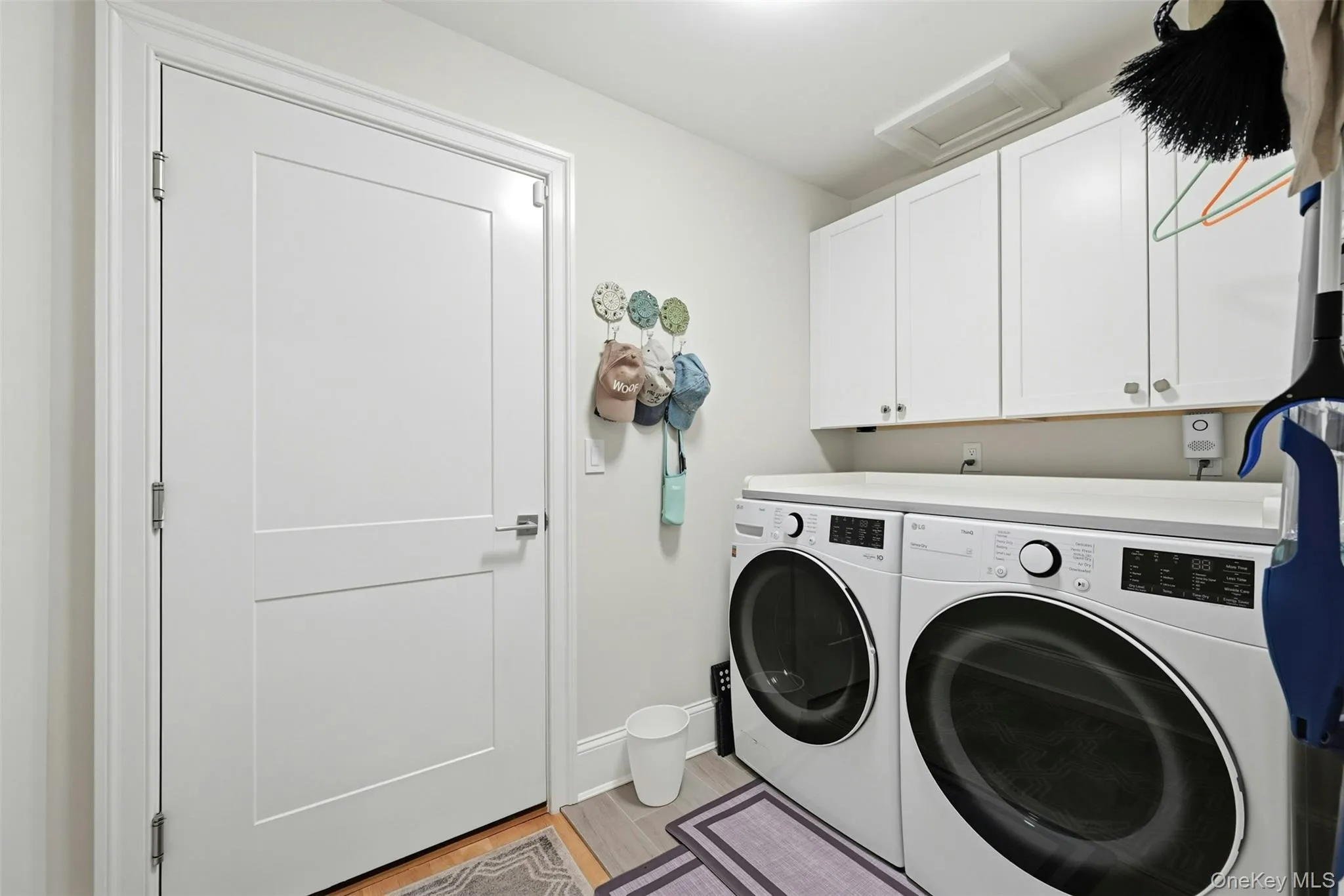227 Coach Drive, Huntington, NY, 2 Bedrooms Bedrooms, 4 Rooms Rooms,2 BathroomsBathrooms,Residential,For Rent,Coach,0,1018917 227 Coach Drive, Huntington, NY, 2 Bedrooms Bedrooms, 4 Rooms Rooms,2 BathroomsBathrooms,Residential,For Rent,Coach,0,1018917