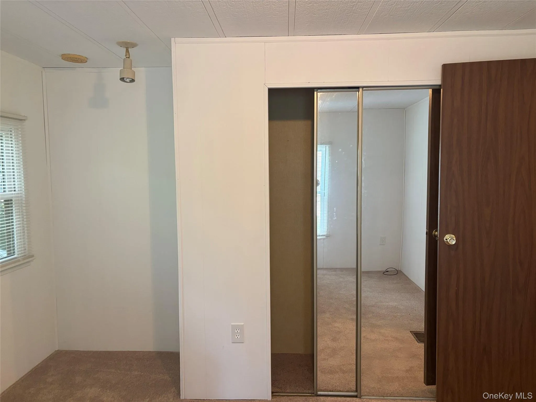 101 West Lane, Riverhead, NY, 2 Bedrooms Bedrooms, 5 Rooms Rooms,1 BathroomBathrooms,Residential,For Rent,West,0,1018919 101 West Lane, Riverhead, NY, 2 Bedrooms Bedrooms, 5 Rooms Rooms,1 BathroomBathrooms,Residential,For Rent,West,0,1018919