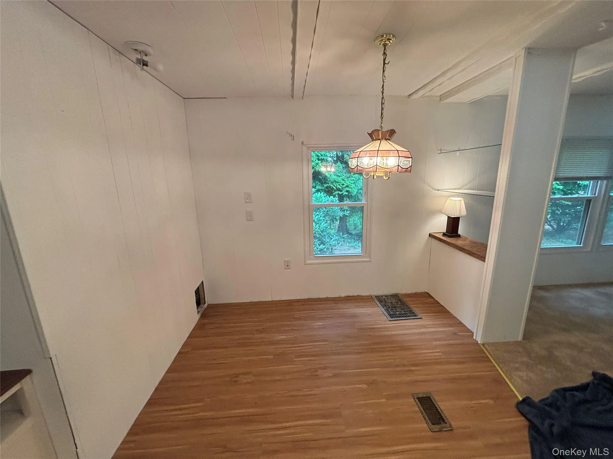 101 West Lane, Riverhead, NY, 2 Bedrooms Bedrooms, 5 Rooms Rooms,1 BathroomBathrooms,Residential,For Rent,West,0,1018919 101 West Lane, Riverhead, NY, 2 Bedrooms Bedrooms, 5 Rooms Rooms,1 BathroomBathrooms,Residential,For Rent,West,0,1018919