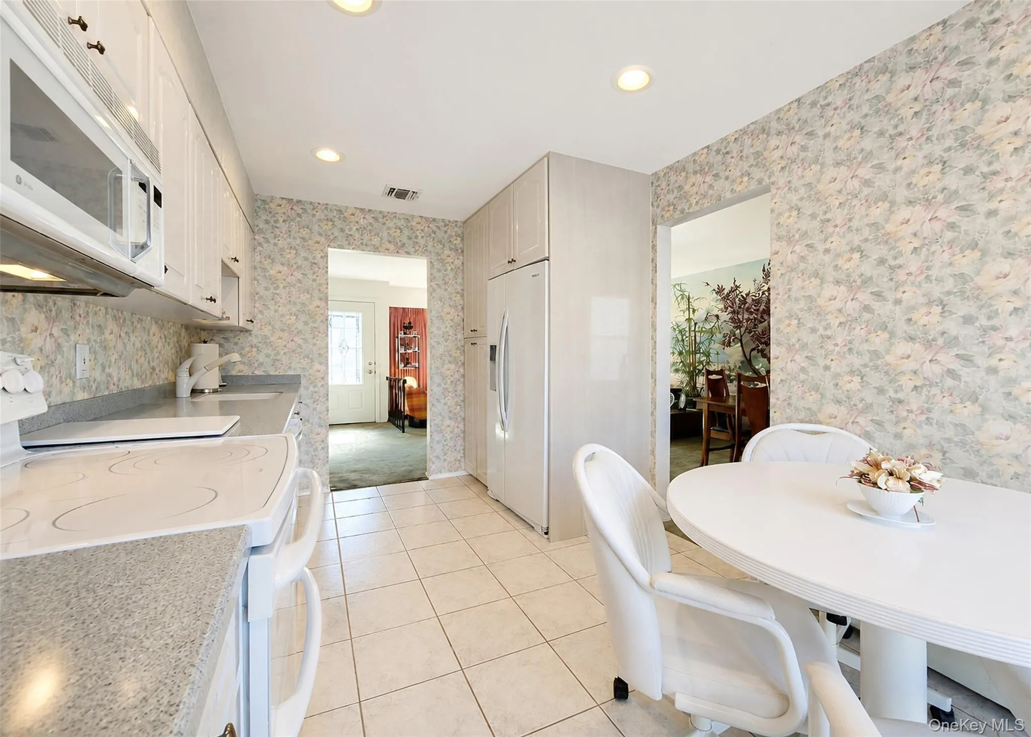 35 Avenue D, Islip, NY, 3 Bedrooms Bedrooms, 10 Rooms Rooms,2 BathroomsBathrooms,Residential,For Rent,Avenue D,0,KEY1018921 35 Avenue D, Islip, NY, 3 Bedrooms Bedrooms, 10 Rooms Rooms,2 BathroomsBathrooms,Residential,For Rent,Avenue D,0,KEY1018921