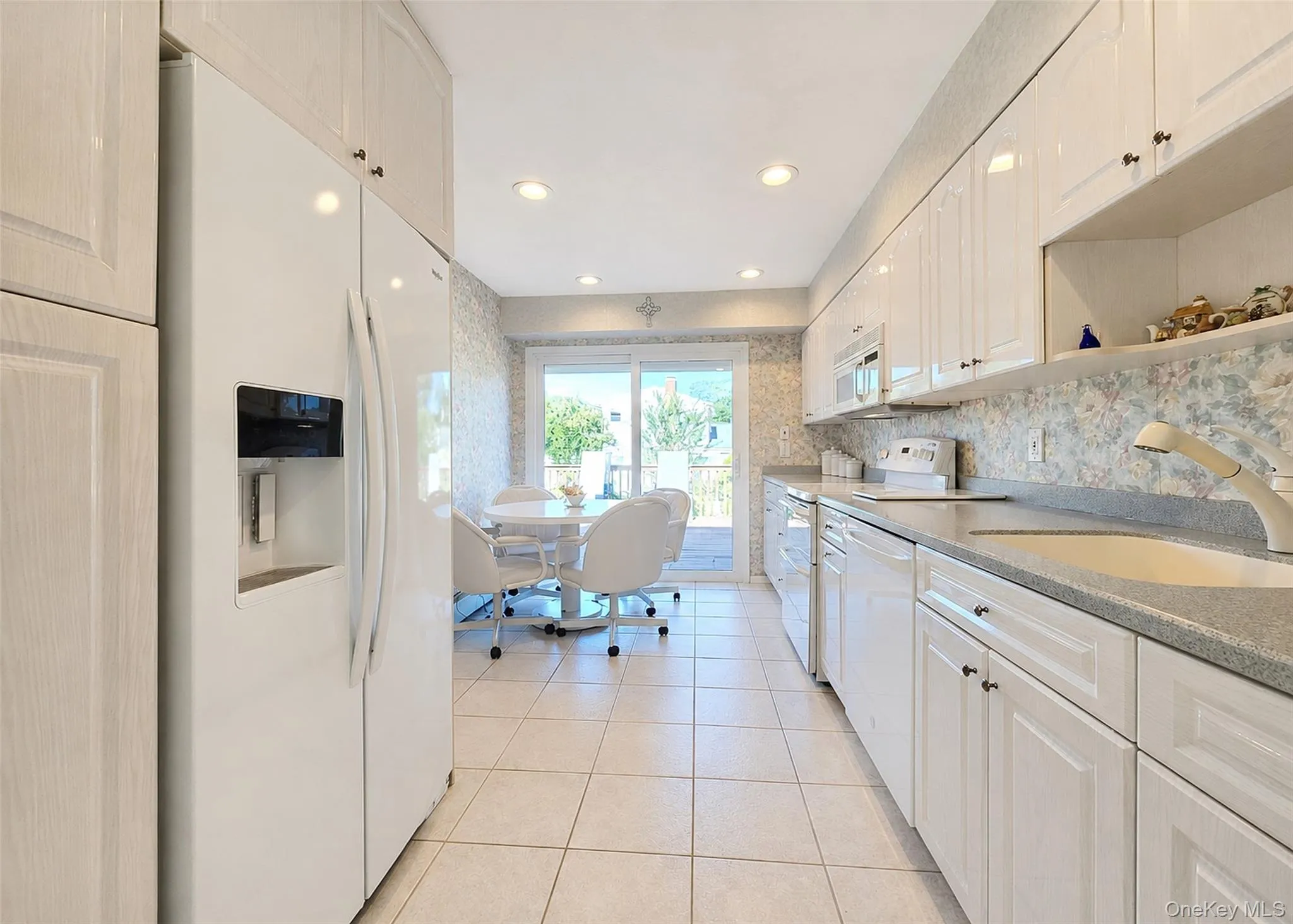 35 Avenue D, Islip, NY, 3 Bedrooms Bedrooms, 10 Rooms Rooms,2 BathroomsBathrooms,Residential,For Rent,Avenue D,0,KEY1018921 35 Avenue D, Islip, NY, 3 Bedrooms Bedrooms, 10 Rooms Rooms,2 BathroomsBathrooms,Residential,For Rent,Avenue D,0,KEY1018921