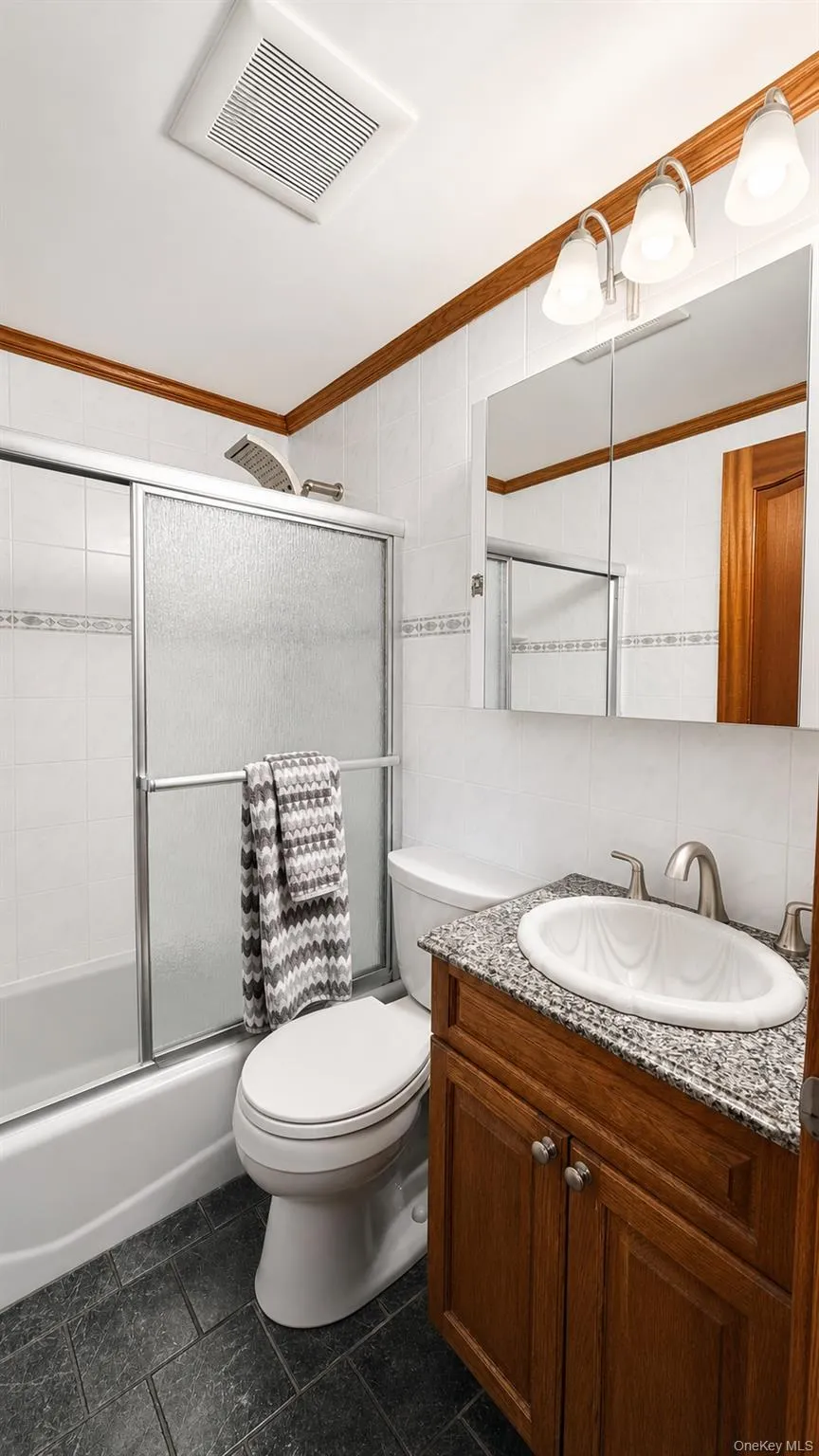 24236 51st Avenue, New York, NY, 4 Bedrooms Bedrooms, 9 Rooms Rooms,2 BathroomsBathrooms,Residential,For Rent,51st,0,1018922 24236 51st Avenue, New York, NY, 4 Bedrooms Bedrooms, 9 Rooms Rooms,2 BathroomsBathrooms,Residential,For Rent,51st,0,1018922