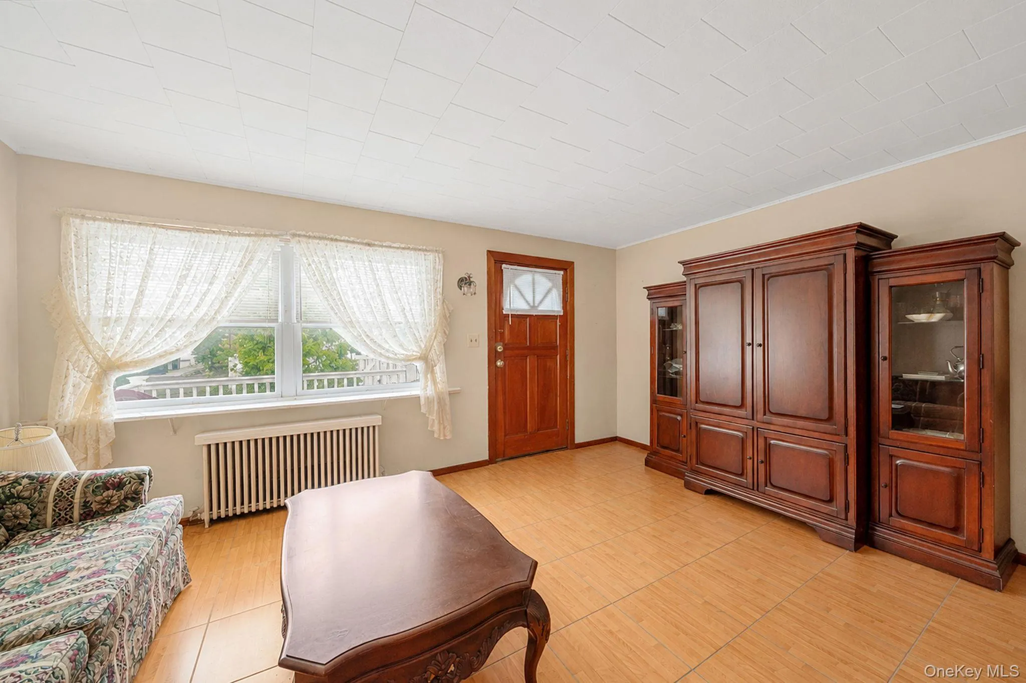 136 Sioux Street, Islip, NY, 2 Bedrooms Bedrooms, 5 Rooms Rooms,2 BathroomsBathrooms,Residential,For Rent,Sioux,0,1018929 136 Sioux Street, Islip, NY, 2 Bedrooms Bedrooms, 5 Rooms Rooms,2 BathroomsBathrooms,Residential,For Rent,Sioux,0,1018929