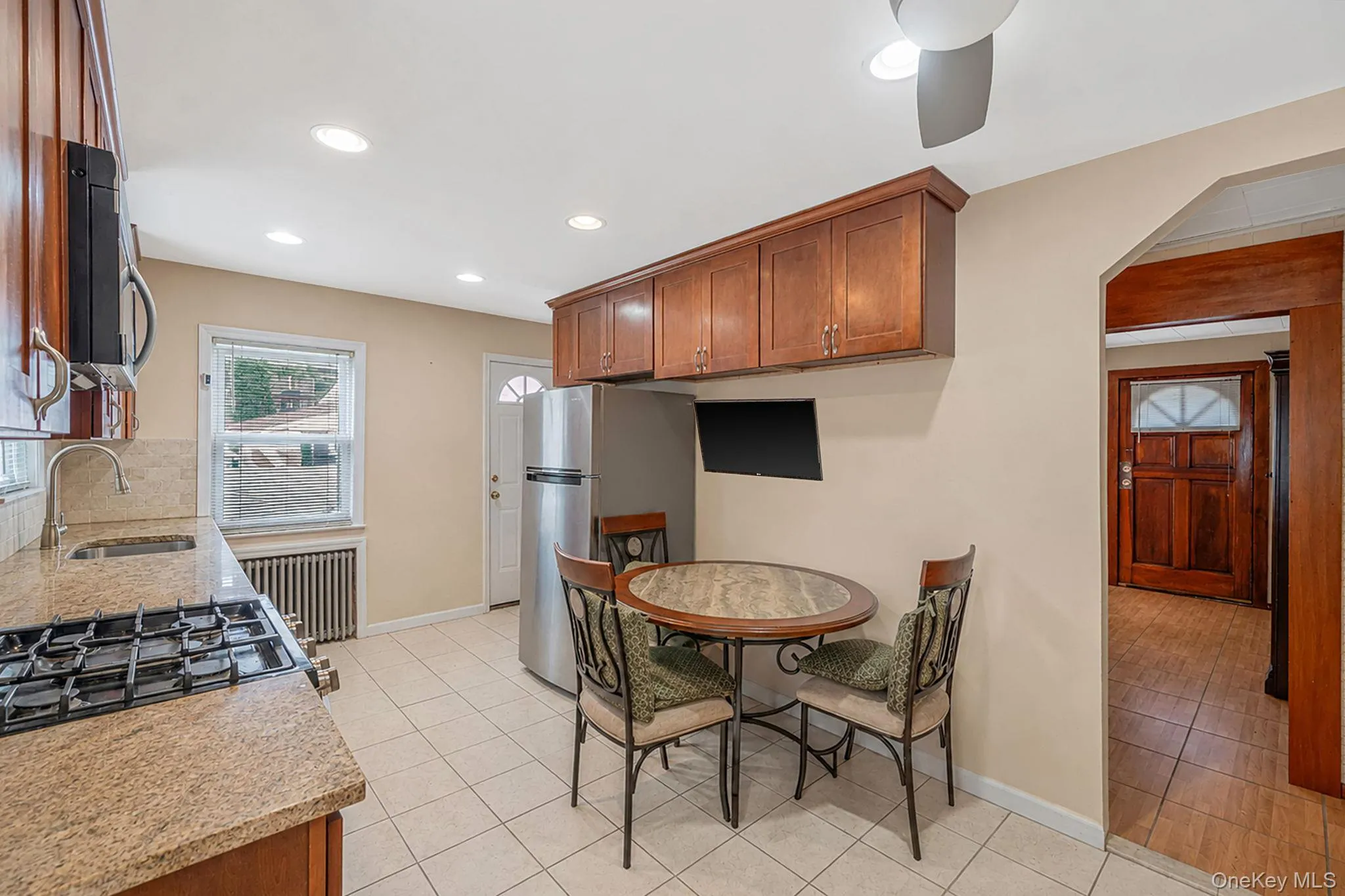 136 Sioux Street, Islip, NY, 2 Bedrooms Bedrooms, 5 Rooms Rooms,2 BathroomsBathrooms,Residential,For Rent,Sioux,0,1018929 136 Sioux Street, Islip, NY, 2 Bedrooms Bedrooms, 5 Rooms Rooms,2 BathroomsBathrooms,Residential,For Rent,Sioux,0,1018929