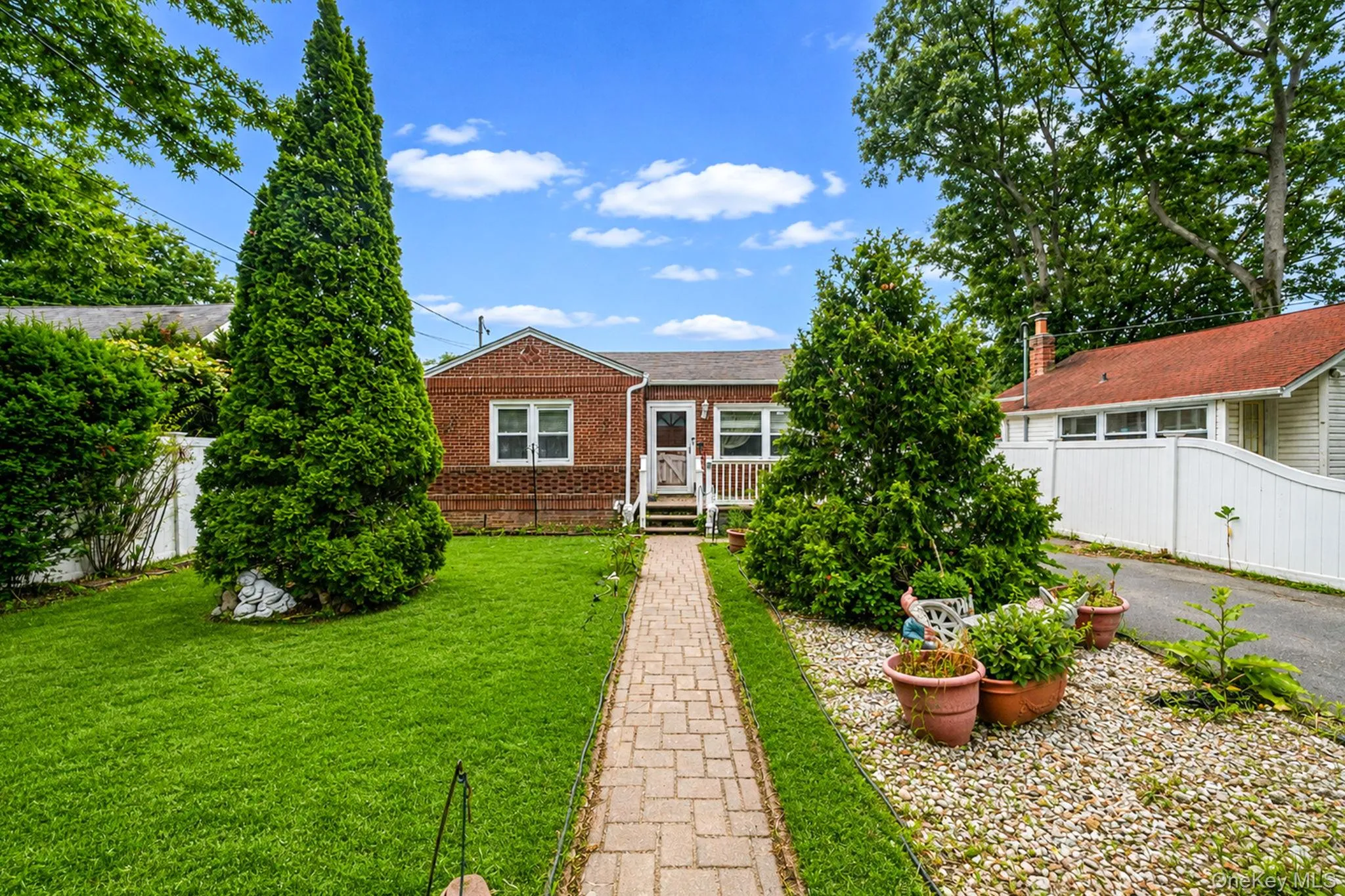 136 Sioux Street, Islip, NY, 2 Bedrooms Bedrooms, 5 Rooms Rooms,2 BathroomsBathrooms,Residential,For Rent,Sioux,0,1018929 136 Sioux Street, Islip, NY, 2 Bedrooms Bedrooms, 5 Rooms Rooms,2 BathroomsBathrooms,Residential,For Rent,Sioux,0,1018929