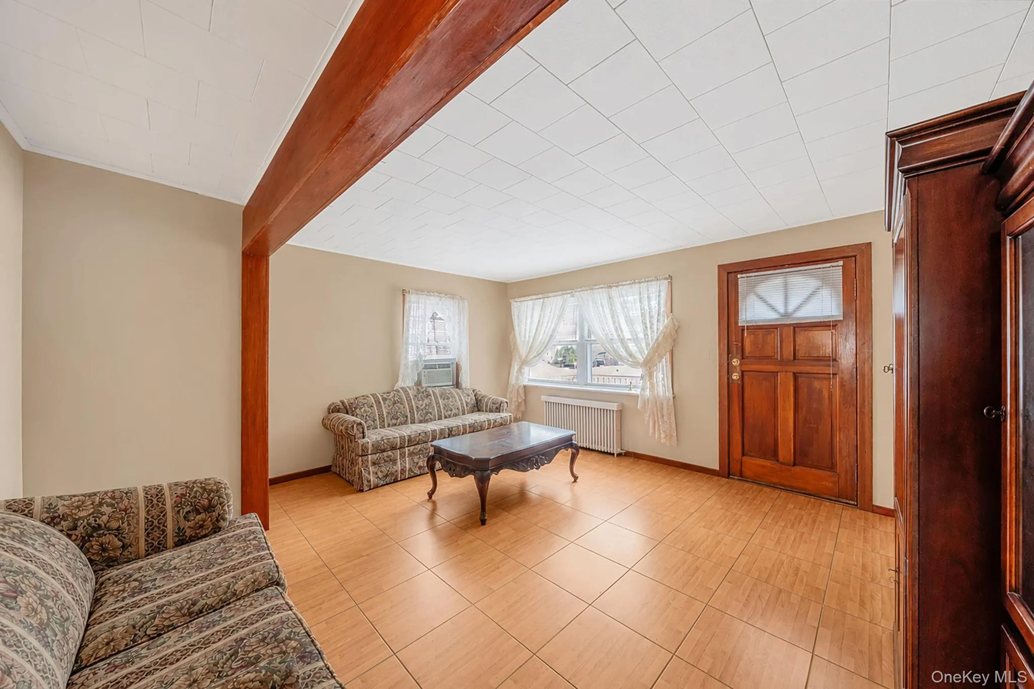 136 Sioux Street, Islip, NY, 2 Bedrooms Bedrooms, 5 Rooms Rooms,2 BathroomsBathrooms,Residential,For Rent,Sioux,0,1018929 136 Sioux Street, Islip, NY, 2 Bedrooms Bedrooms, 5 Rooms Rooms,2 BathroomsBathrooms,Residential,For Rent,Sioux,0,1018929