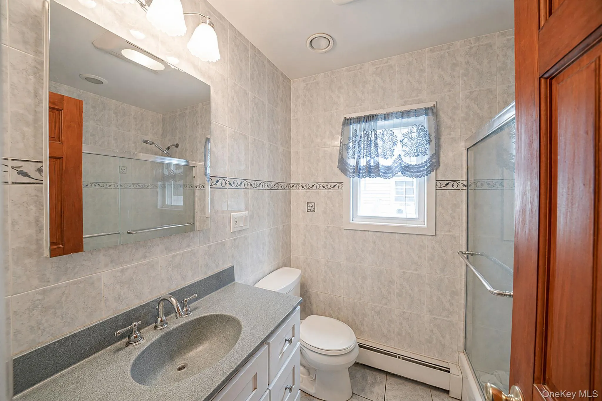 136 Sioux Street, Islip, NY, 2 Bedrooms Bedrooms, 5 Rooms Rooms,2 BathroomsBathrooms,Residential,For Rent,Sioux,0,1018929 136 Sioux Street, Islip, NY, 2 Bedrooms Bedrooms, 5 Rooms Rooms,2 BathroomsBathrooms,Residential,For Rent,Sioux,0,1018929