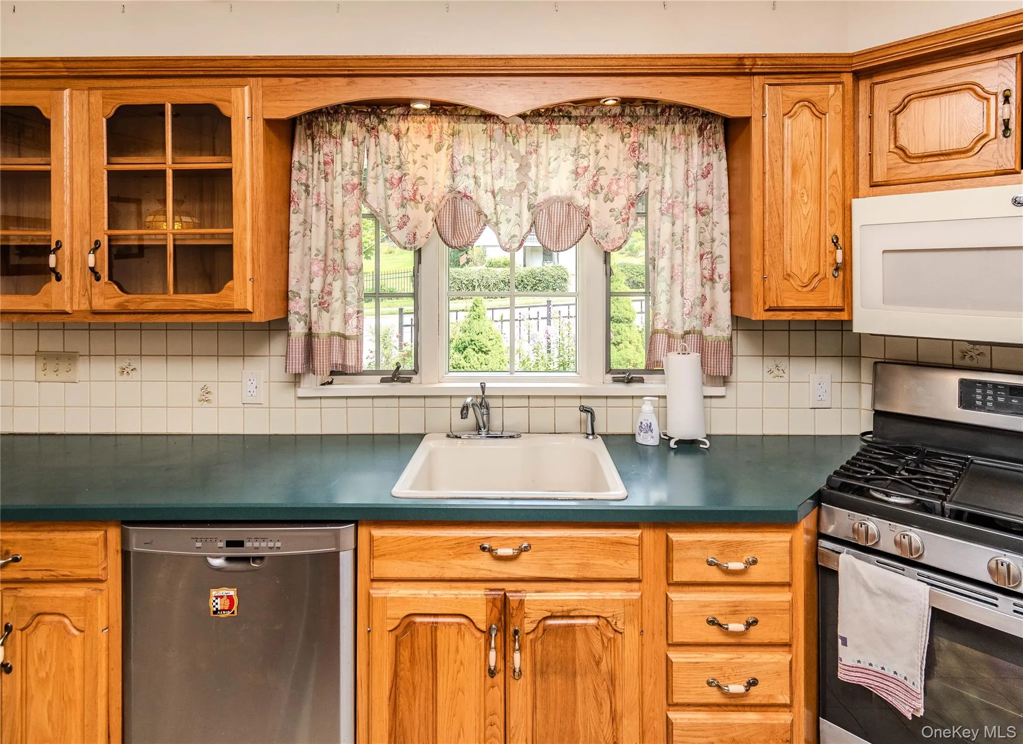 119 Husted Avenue, Peekskill, NY, 3 Bedrooms Bedrooms, 10 Rooms Rooms,2 BathroomsBathrooms,Residential,For Rent,Husted,0,1018933 119 Husted Avenue, Peekskill, NY, 3 Bedrooms Bedrooms, 10 Rooms Rooms,2 BathroomsBathrooms,Residential,For Rent,Husted,0,1018933