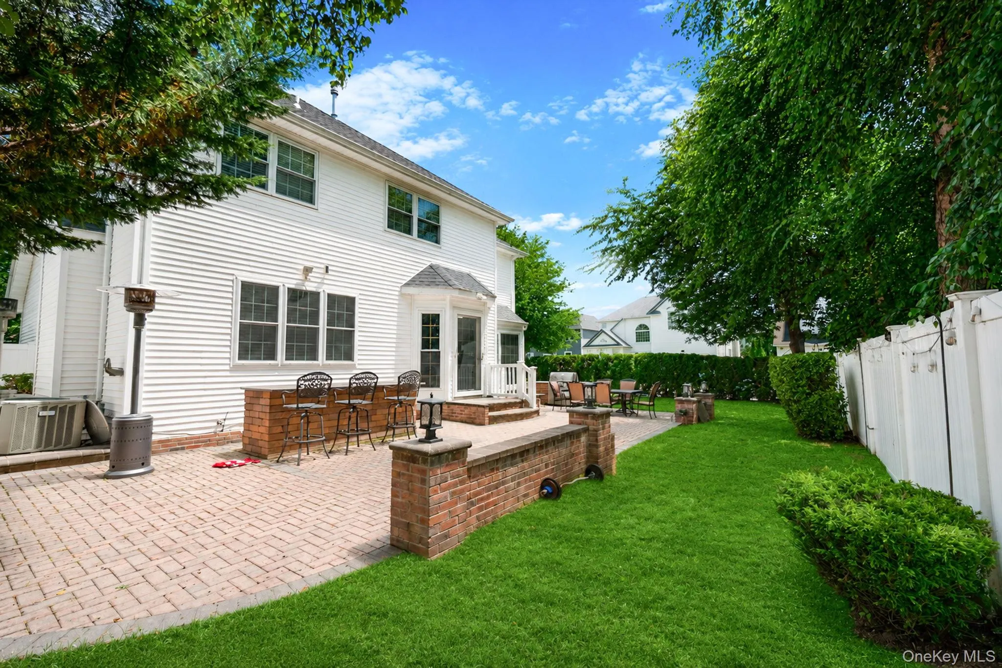 101 Raspberry Court, Huntington, NY, 4 Bedrooms Bedrooms, 9 Rooms Rooms,4 BathroomsBathrooms,Residential Lease,For Rent,Raspberry,0,KEY1018936 101 Raspberry Court, Huntington, NY, 4 Bedrooms Bedrooms, 9 Rooms Rooms,4 BathroomsBathrooms,Residential Lease,For Rent,Raspberry,0,KEY1018936