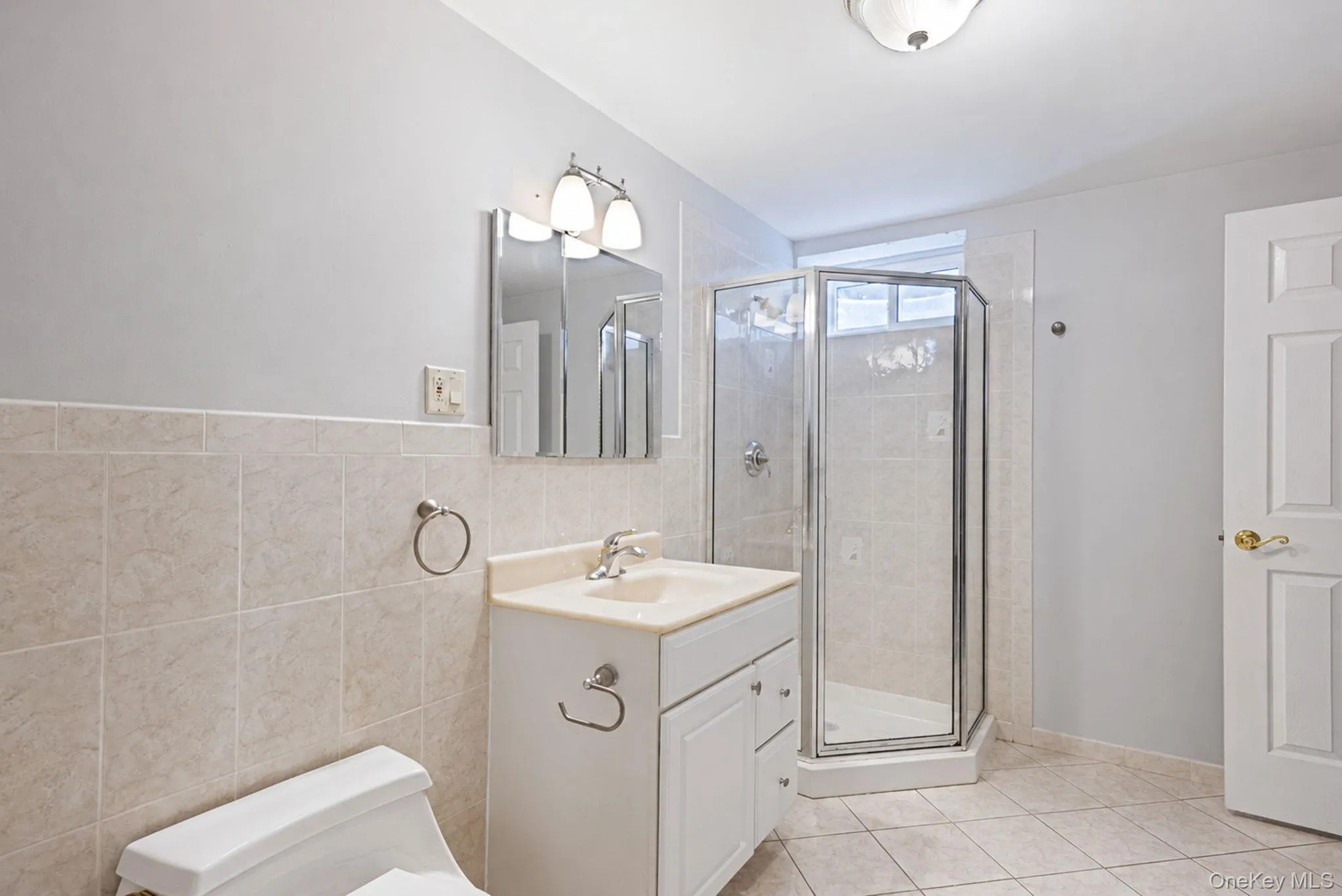 101 Raspberry Court, Huntington, NY, 4 Bedrooms Bedrooms, 9 Rooms Rooms,4 BathroomsBathrooms,Residential Lease,For Rent,Raspberry,0,KEY1018936 101 Raspberry Court, Huntington, NY, 4 Bedrooms Bedrooms, 9 Rooms Rooms,4 BathroomsBathrooms,Residential Lease,For Rent,Raspberry,0,KEY1018936