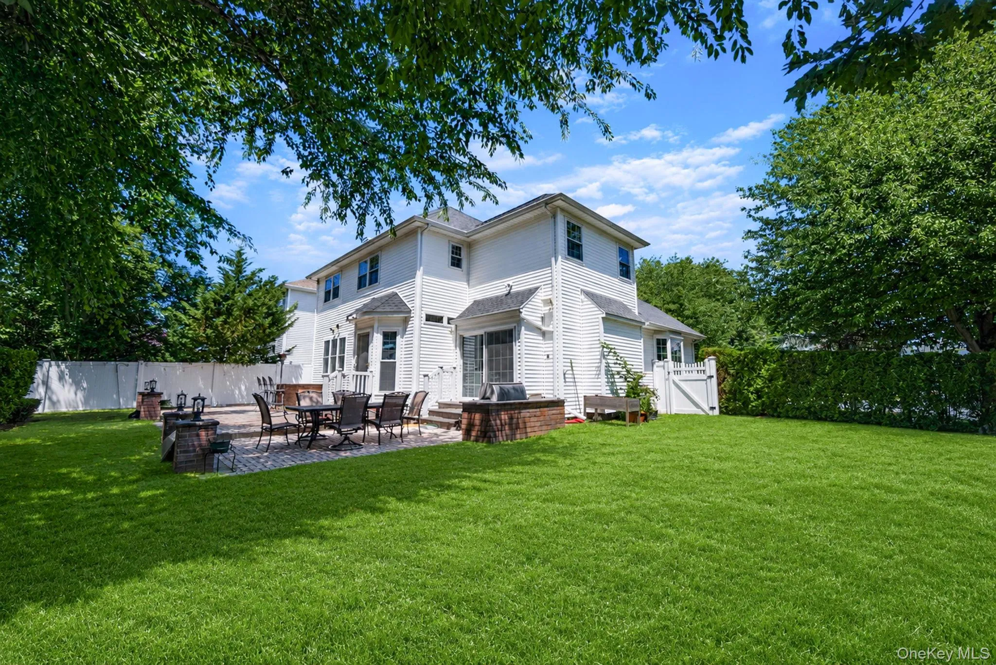 101 Raspberry Court, Huntington, NY, 4 Bedrooms Bedrooms, 9 Rooms Rooms,4 BathroomsBathrooms,Residential Lease,For Rent,Raspberry,0,KEY1018936 101 Raspberry Court, Huntington, NY, 4 Bedrooms Bedrooms, 9 Rooms Rooms,4 BathroomsBathrooms,Residential Lease,For Rent,Raspberry,0,KEY1018936