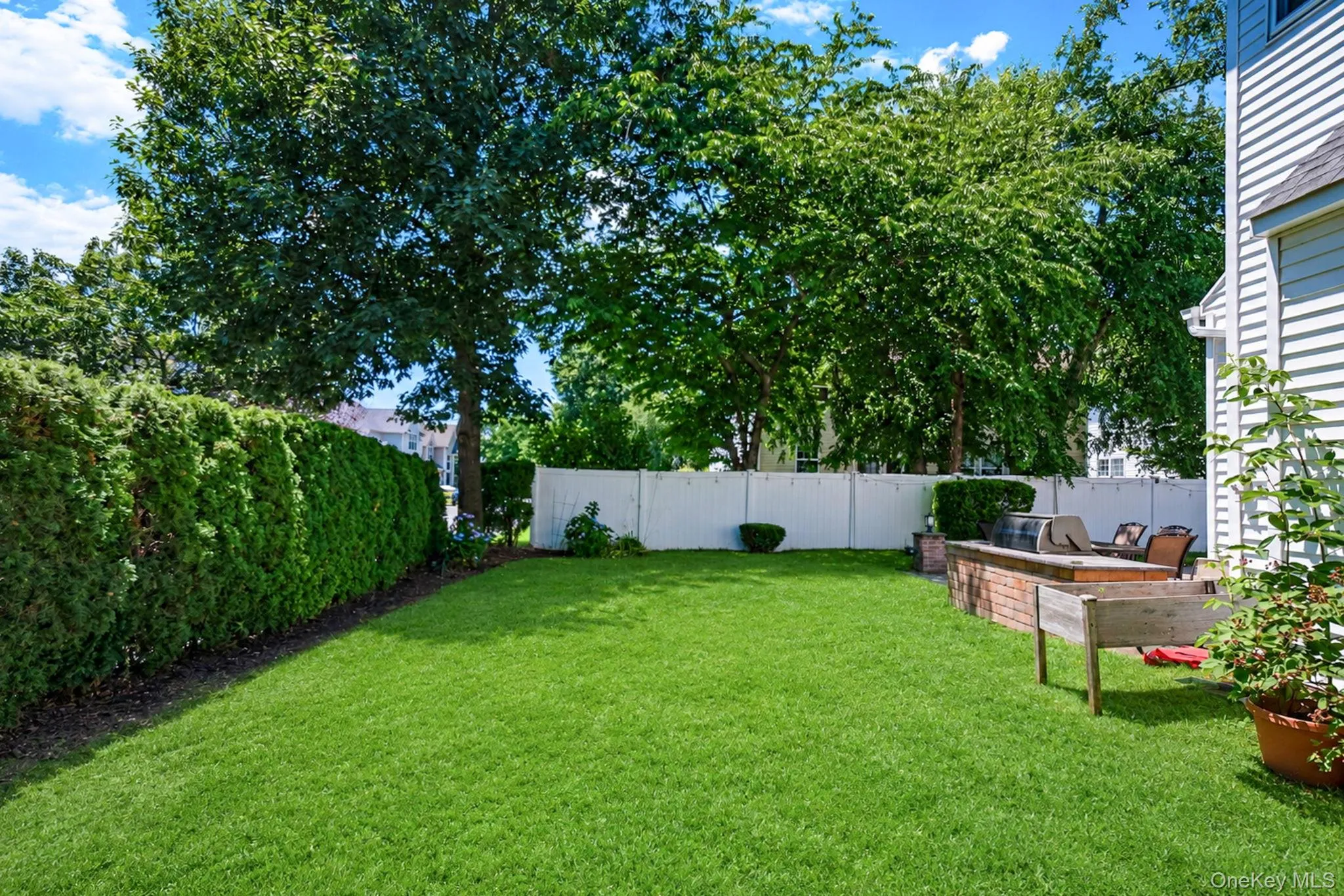 101 Raspberry Court, Huntington, NY, 4 Bedrooms Bedrooms, 9 Rooms Rooms,4 BathroomsBathrooms,Residential Lease,For Rent,Raspberry,0,KEY1018936 101 Raspberry Court, Huntington, NY, 4 Bedrooms Bedrooms, 9 Rooms Rooms,4 BathroomsBathrooms,Residential Lease,For Rent,Raspberry,0,KEY1018936