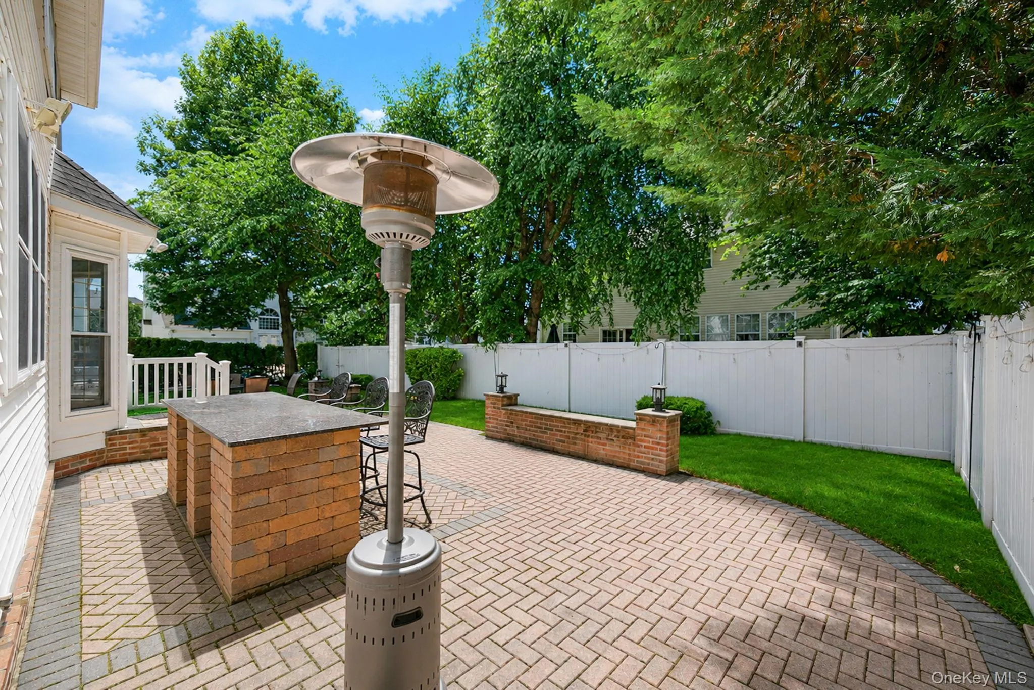 101 Raspberry Court, Huntington, NY, 4 Bedrooms Bedrooms, 9 Rooms Rooms,4 BathroomsBathrooms,Residential Lease,For Rent,Raspberry,0,KEY1018936 101 Raspberry Court, Huntington, NY, 4 Bedrooms Bedrooms, 9 Rooms Rooms,4 BathroomsBathrooms,Residential Lease,For Rent,Raspberry,0,KEY1018936