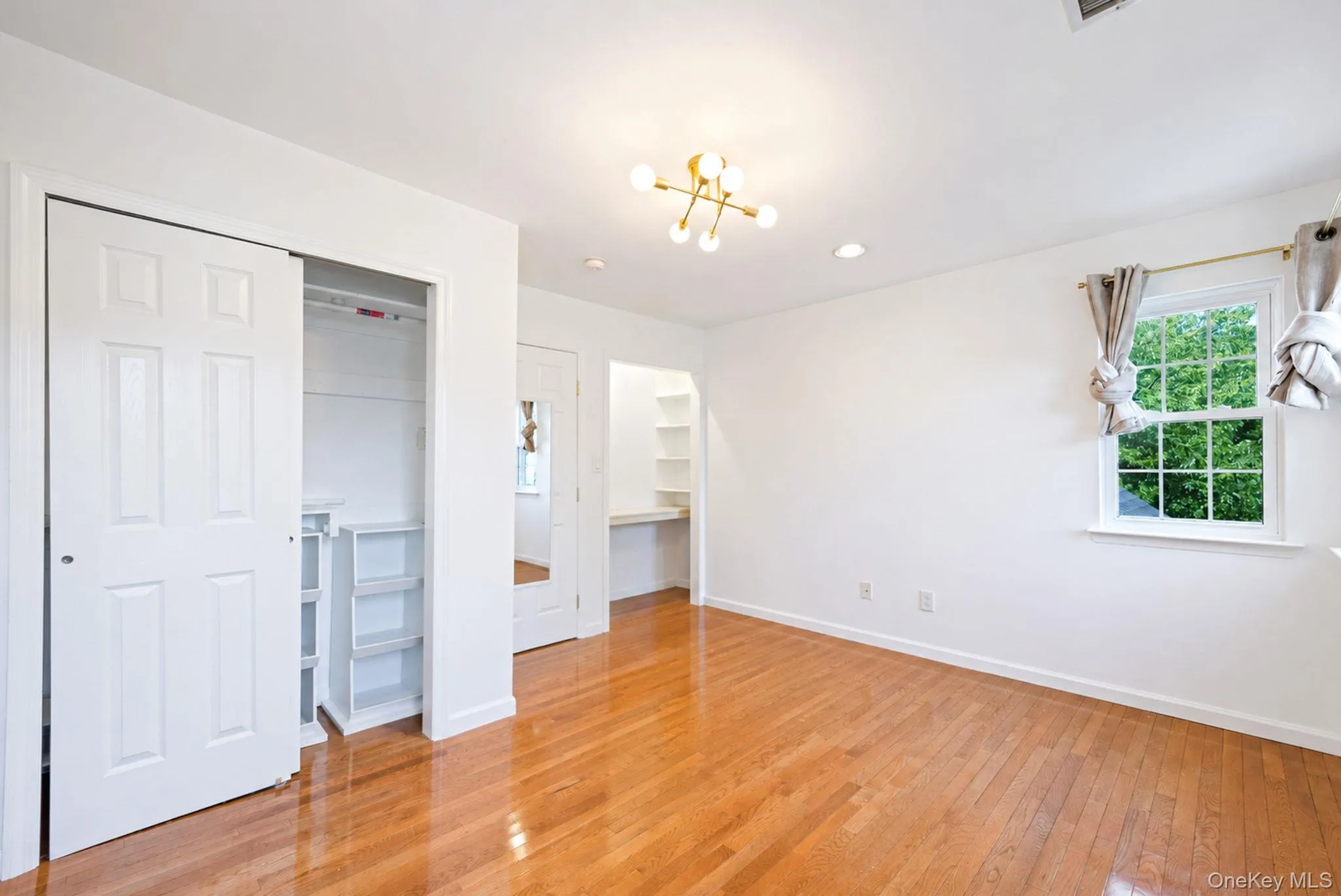 101 Raspberry Court, Huntington, NY, 4 Bedrooms Bedrooms, 9 Rooms Rooms,4 BathroomsBathrooms,Residential Lease,For Rent,Raspberry,0,KEY1018936 101 Raspberry Court, Huntington, NY, 4 Bedrooms Bedrooms, 9 Rooms Rooms,4 BathroomsBathrooms,Residential Lease,For Rent,Raspberry,0,KEY1018936