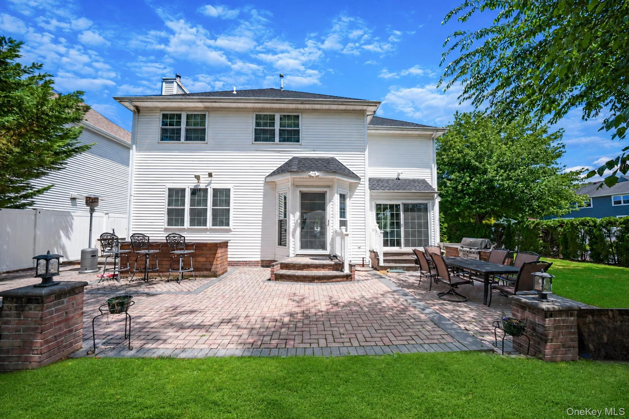 101 Raspberry Court, Huntington, NY, 4 Bedrooms Bedrooms, 9 Rooms Rooms,4 BathroomsBathrooms,Residential Lease,For Rent,Raspberry,0,KEY1018936 101 Raspberry Court, Huntington, NY, 4 Bedrooms Bedrooms, 9 Rooms Rooms,4 BathroomsBathrooms,Residential Lease,For Rent,Raspberry,0,KEY1018936