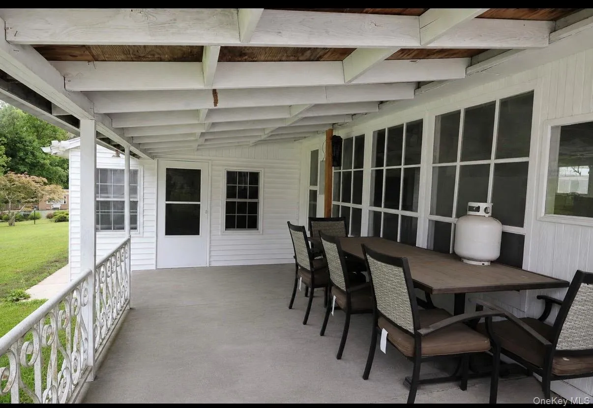 114 Prospect Avenue, Montgomery, NY, 4 Bedrooms Bedrooms, 8 Rooms Rooms,2 BathroomsBathrooms,Residential,For Rent,Prospect,0,KEY1018938 114 Prospect Avenue, Montgomery, NY, 4 Bedrooms Bedrooms, 8 Rooms Rooms,2 BathroomsBathrooms,Residential,For Rent,Prospect,0,KEY1018938