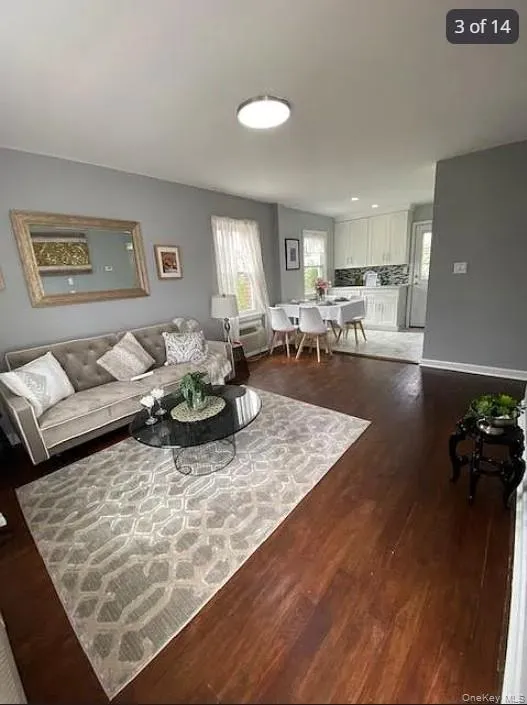 4 West Court, Oyster Bay, NY, 4 Bedrooms Bedrooms, 7 Rooms Rooms,2 BathroomsBathrooms,Residential,For Rent,West,0,KEY1018944 4 West Court, Oyster Bay, NY, 4 Bedrooms Bedrooms, 7 Rooms Rooms,2 BathroomsBathrooms,Residential,For Rent,West,0,KEY1018944