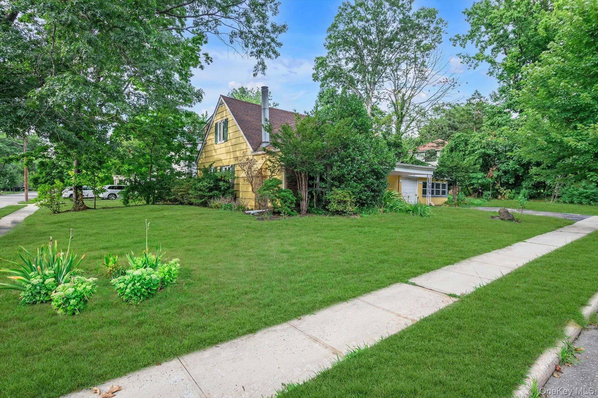 125 Baker Hill Road, North Hempstead, NY, 5 Bedrooms Bedrooms, 10 Rooms Rooms,2 BathroomsBathrooms,Residential,For Rent,Baker Hill,0,1018946 125 Baker Hill Road, North Hempstead, NY, 5 Bedrooms Bedrooms, 10 Rooms Rooms,2 BathroomsBathrooms,Residential,For Rent,Baker Hill,0,1018946