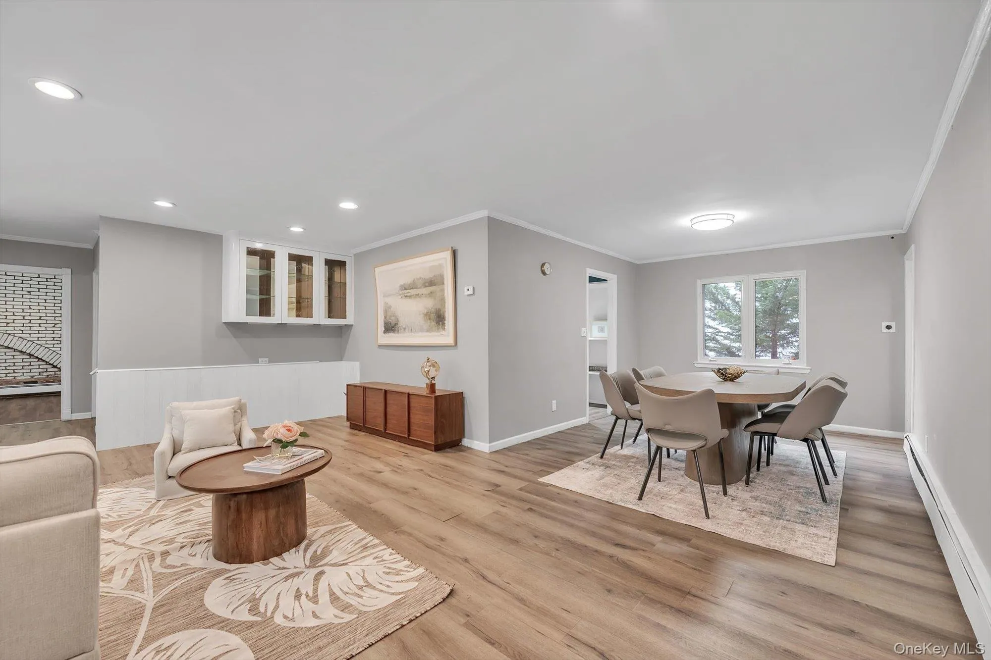125 Baker Hill Road, North Hempstead, NY, 5 Bedrooms Bedrooms, 10 Rooms Rooms,2 BathroomsBathrooms,Residential,For Rent,Baker Hill,0,1018946 125 Baker Hill Road, North Hempstead, NY, 5 Bedrooms Bedrooms, 10 Rooms Rooms,2 BathroomsBathrooms,Residential,For Rent,Baker Hill,0,1018946