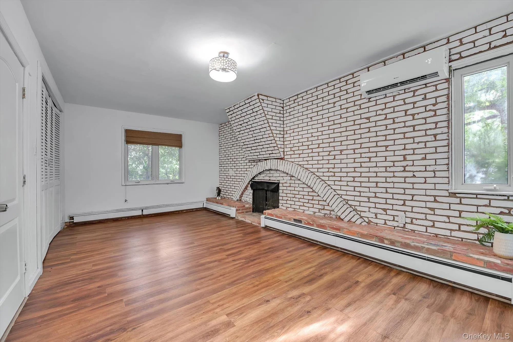 125 Baker Hill Road, North Hempstead, NY, 5 Bedrooms Bedrooms, 10 Rooms Rooms,2 BathroomsBathrooms,Residential,For Rent,Baker Hill,0,1018946 125 Baker Hill Road, North Hempstead, NY, 5 Bedrooms Bedrooms, 10 Rooms Rooms,2 BathroomsBathrooms,Residential,For Rent,Baker Hill,0,1018946