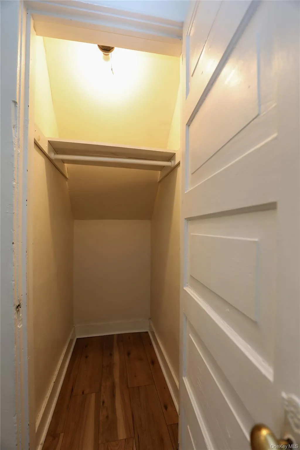 144 Saint James Street, Kingston, NY, 1 Bedroom Bedrooms, 4 Rooms Rooms,1 BathroomBathrooms,Residential Lease,For Rent,Saint James,0,1018950 144 Saint James Street, Kingston, NY, 1 Bedroom Bedrooms, 4 Rooms Rooms,1 BathroomBathrooms,Residential Lease,For Rent,Saint James,0,1018950