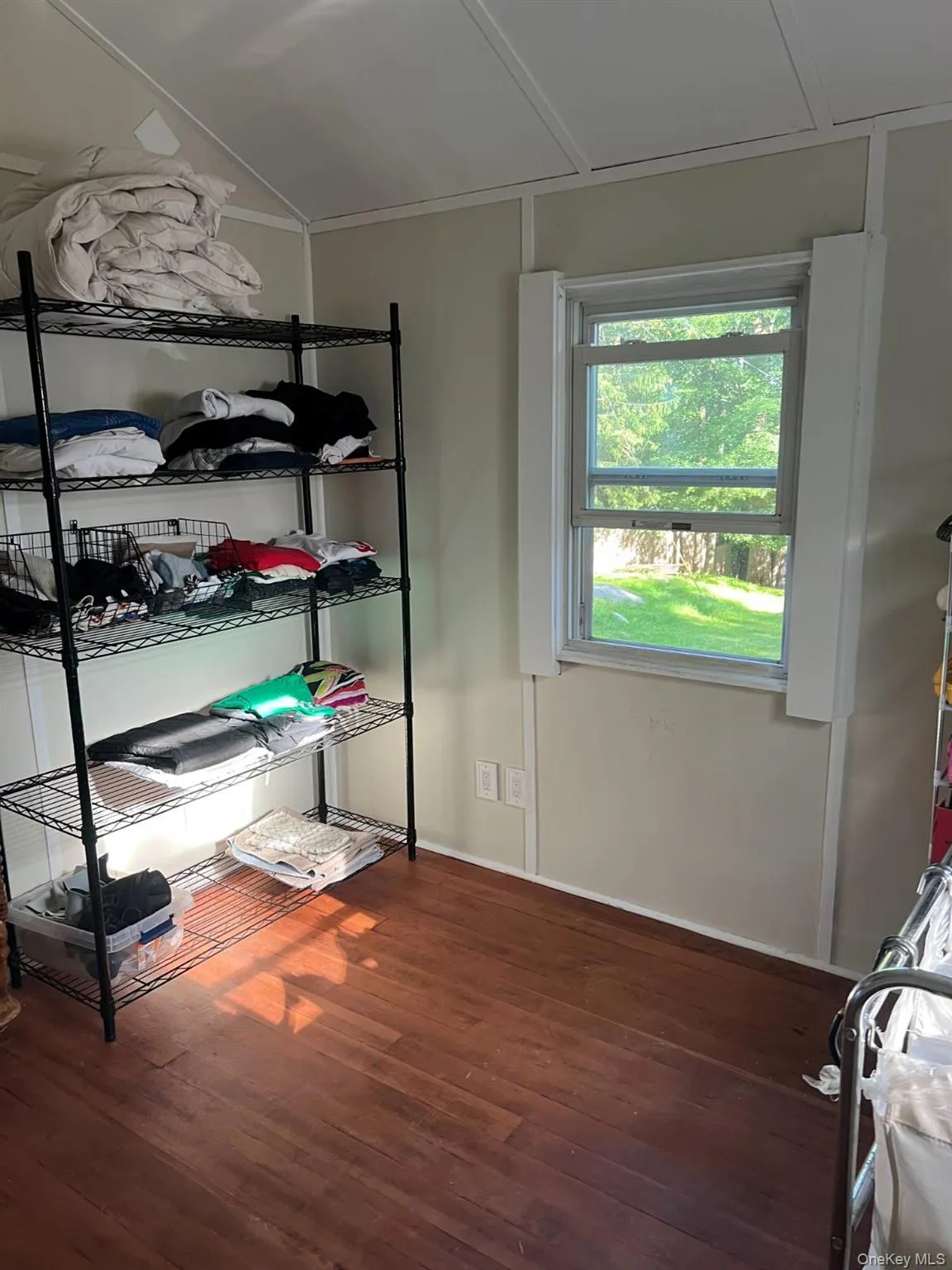 118 Thompson Place, Bethel, NY, 2 Bedrooms Bedrooms, 6 Rooms Rooms,1 BathroomBathrooms,Residential,For Rent,Thompson,0,1018951 118 Thompson Place, Bethel, NY, 2 Bedrooms Bedrooms, 6 Rooms Rooms,1 BathroomBathrooms,Residential,For Rent,Thompson,0,1018951
