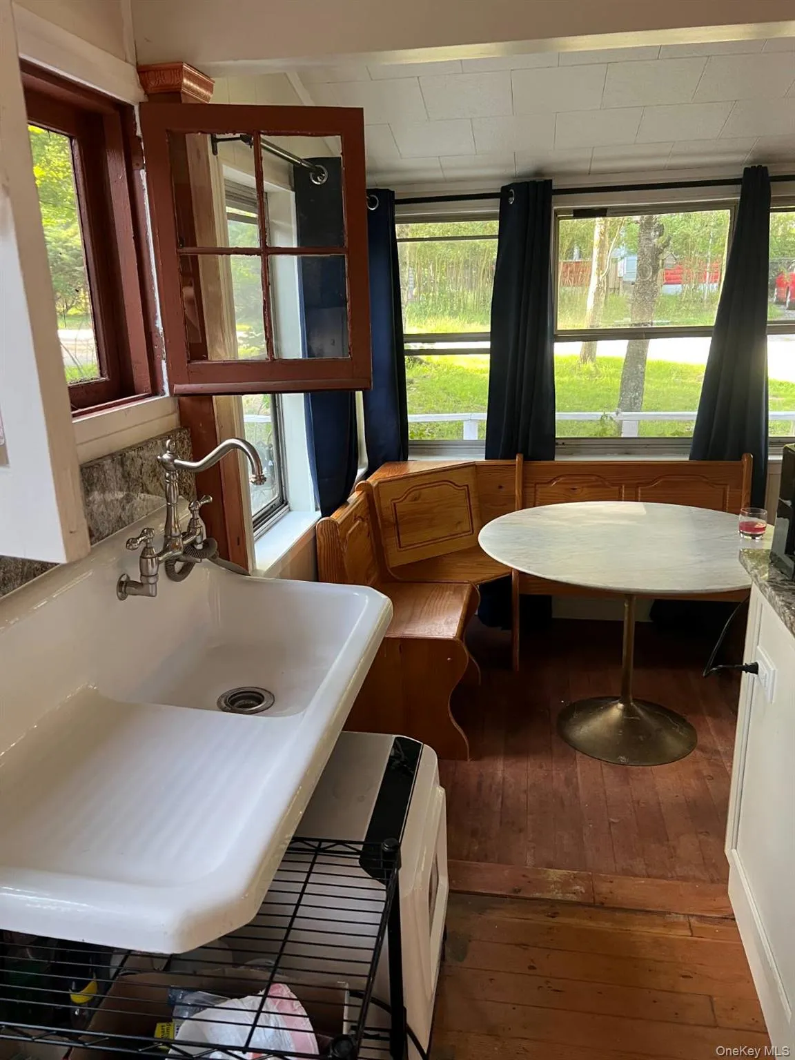 118 Thompson Place, Bethel, NY, 2 Bedrooms Bedrooms, 6 Rooms Rooms,1 BathroomBathrooms,Residential,For Rent,Thompson,0,1018951 118 Thompson Place, Bethel, NY, 2 Bedrooms Bedrooms, 6 Rooms Rooms,1 BathroomBathrooms,Residential,For Rent,Thompson,0,1018951
