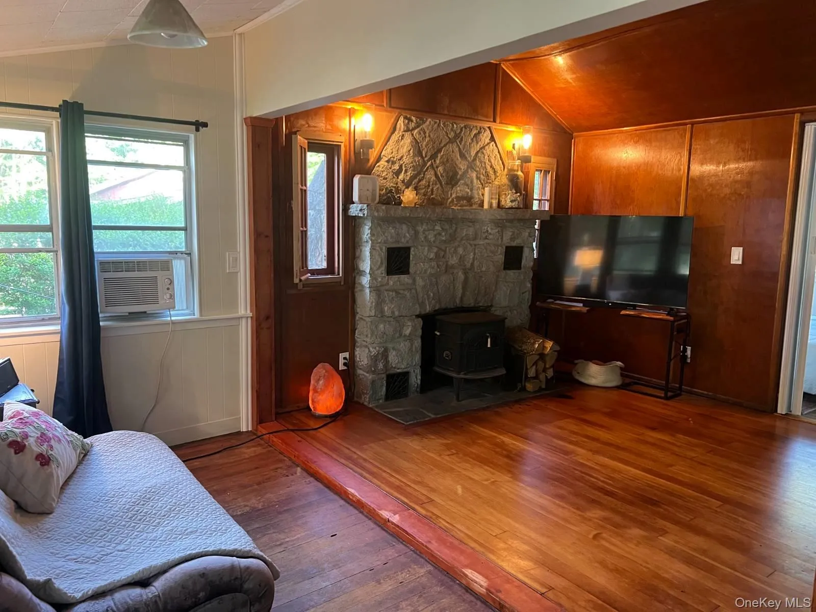 118 Thompson Place, Bethel, NY, 2 Bedrooms Bedrooms, 6 Rooms Rooms,1 BathroomBathrooms,Residential,For Rent,Thompson,0,1018951 118 Thompson Place, Bethel, NY, 2 Bedrooms Bedrooms, 6 Rooms Rooms,1 BathroomBathrooms,Residential,For Rent,Thompson,0,1018951