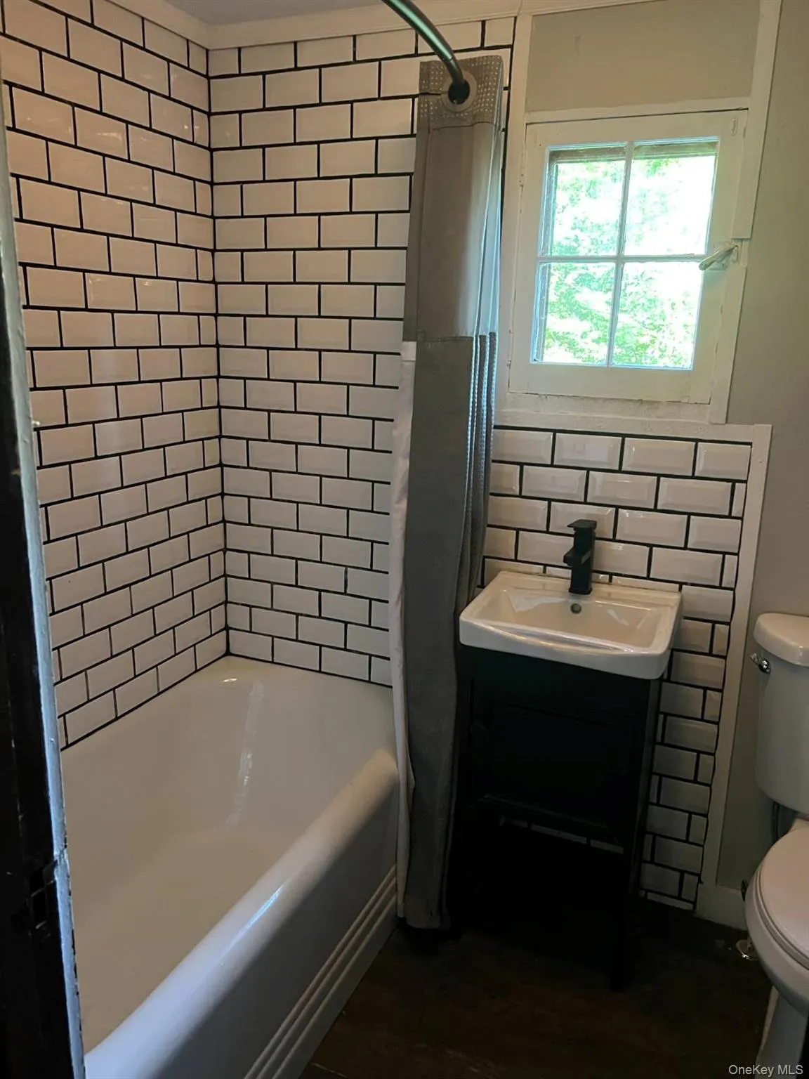 118 Thompson Place, Bethel, NY, 2 Bedrooms Bedrooms, 6 Rooms Rooms,1 BathroomBathrooms,Residential,For Rent,Thompson,0,1018951 118 Thompson Place, Bethel, NY, 2 Bedrooms Bedrooms, 6 Rooms Rooms,1 BathroomBathrooms,Residential,For Rent,Thompson,0,1018951