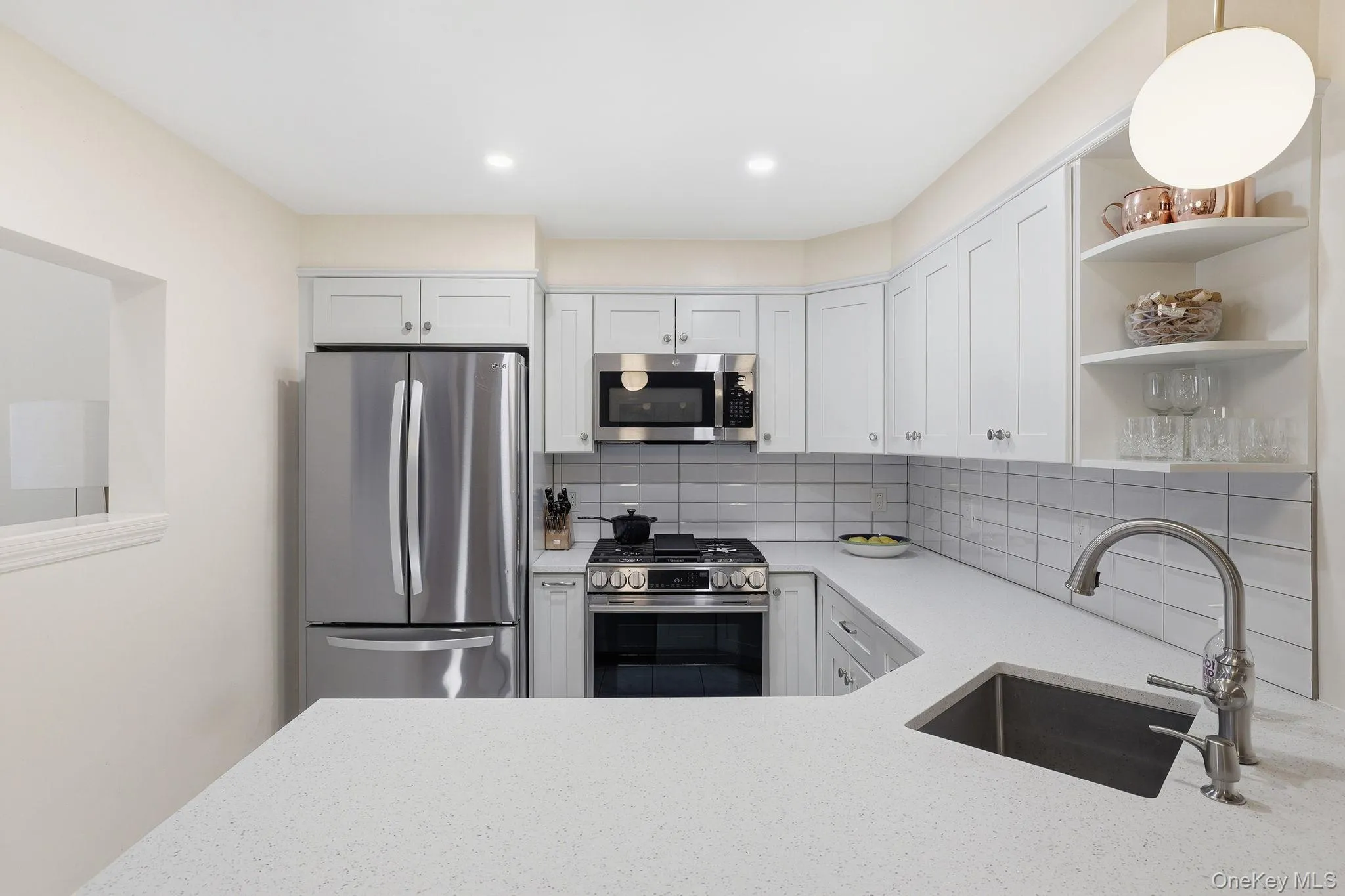 599 Midland, Rye City, NY, 2 Bedrooms Bedrooms, 5 Rooms Rooms,2 BathroomsBathrooms,Residential Lease,For Rent,Midland,0,1018953 599 Midland, Rye City, NY, 2 Bedrooms Bedrooms, 5 Rooms Rooms,2 BathroomsBathrooms,Residential Lease,For Rent,Midland,0,1018953