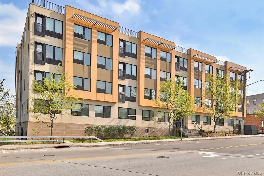 68 Lake Street, White Plains, NY, 2 Bedrooms Bedrooms, 4 Rooms Rooms,2 BathroomsBathrooms,Residential Lease,For Rent,Lake,0,1018954 68 Lake Street, White Plains, NY, 2 Bedrooms Bedrooms, 4 Rooms Rooms,2 BathroomsBathrooms,Residential Lease,For Rent,Lake,0,1018954