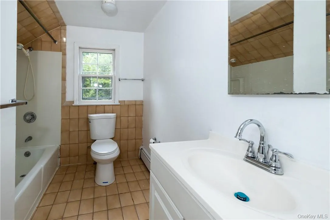 Full Bath Full Bath