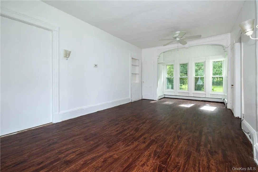 Living/Room& Dining/Room Living/Room& Dining/Room