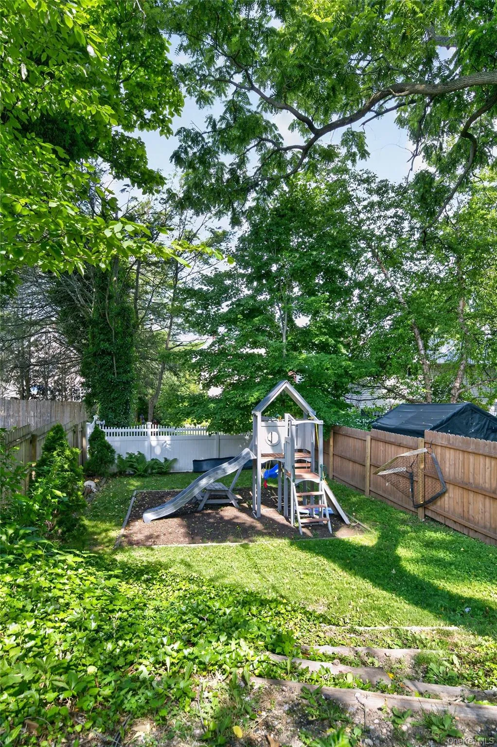 96 School Street, Oyster Bay, NY, 4 Bedrooms Bedrooms, 7 Rooms Rooms,3 BathroomsBathrooms,Residential Lease,For Rent,School,0,1018961 96 School Street, Oyster Bay, NY, 4 Bedrooms Bedrooms, 7 Rooms Rooms,3 BathroomsBathrooms,Residential Lease,For Rent,School,0,1018961