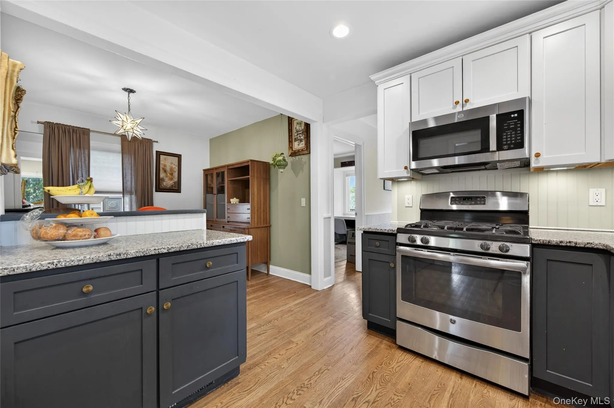 96 School Street, Oyster Bay, NY, 4 Bedrooms Bedrooms, 7 Rooms Rooms,3 BathroomsBathrooms,Residential Lease,For Rent,School,0,1018961 96 School Street, Oyster Bay, NY, 4 Bedrooms Bedrooms, 7 Rooms Rooms,3 BathroomsBathrooms,Residential Lease,For Rent,School,0,1018961
